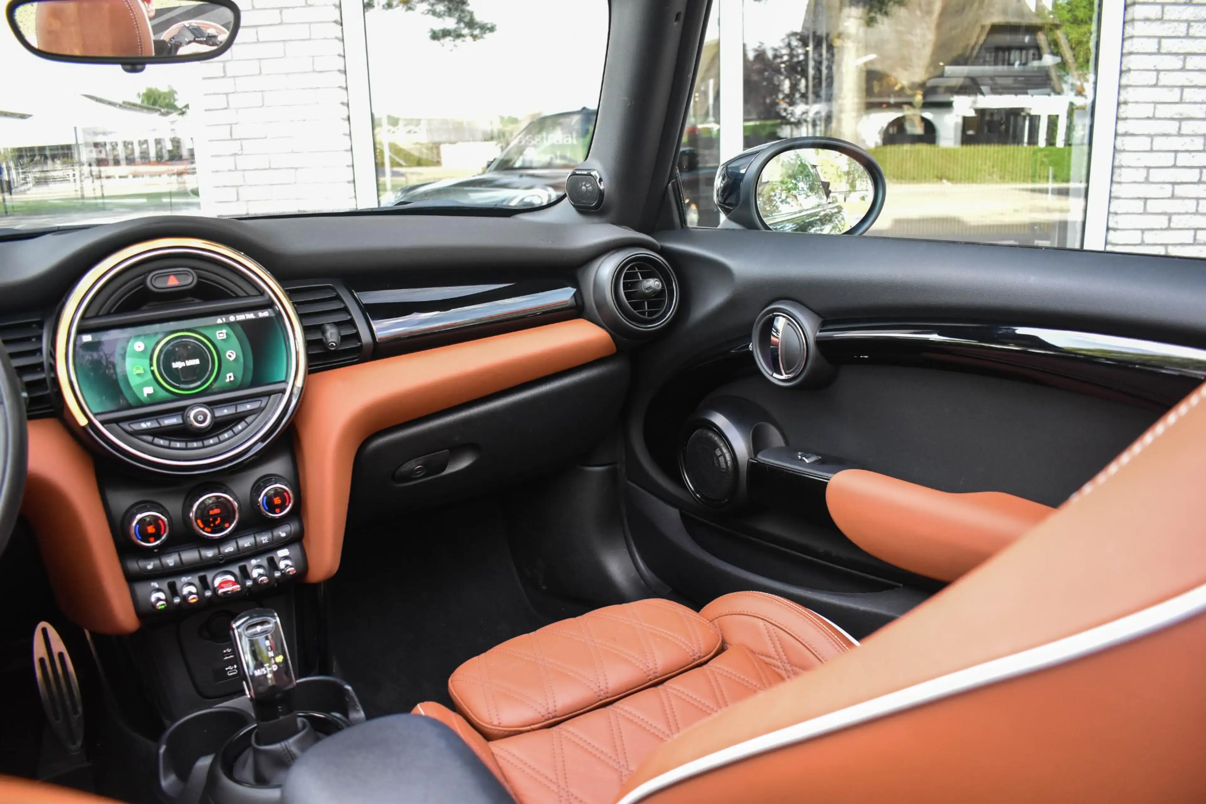 MINI John Cooper Works Cabrio 1.5 Aut. JCW Pack Leder Navi Pro Apple Harm Mini M — photo 43