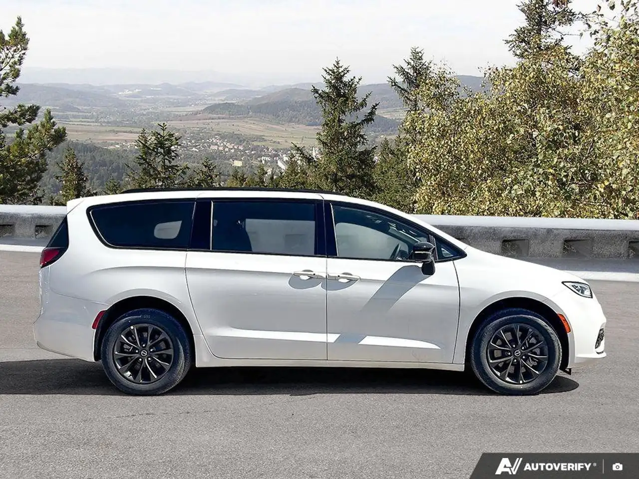 Chrysler Pacifica fotografie Chrysler Pacifica