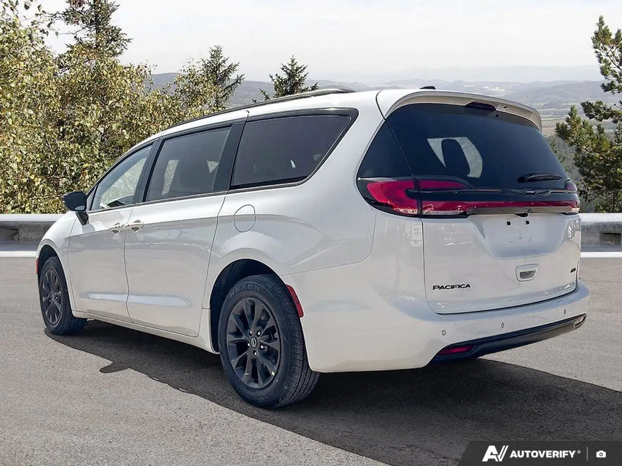 Chrysler Pacifica fotografie Chrysler Pacifica