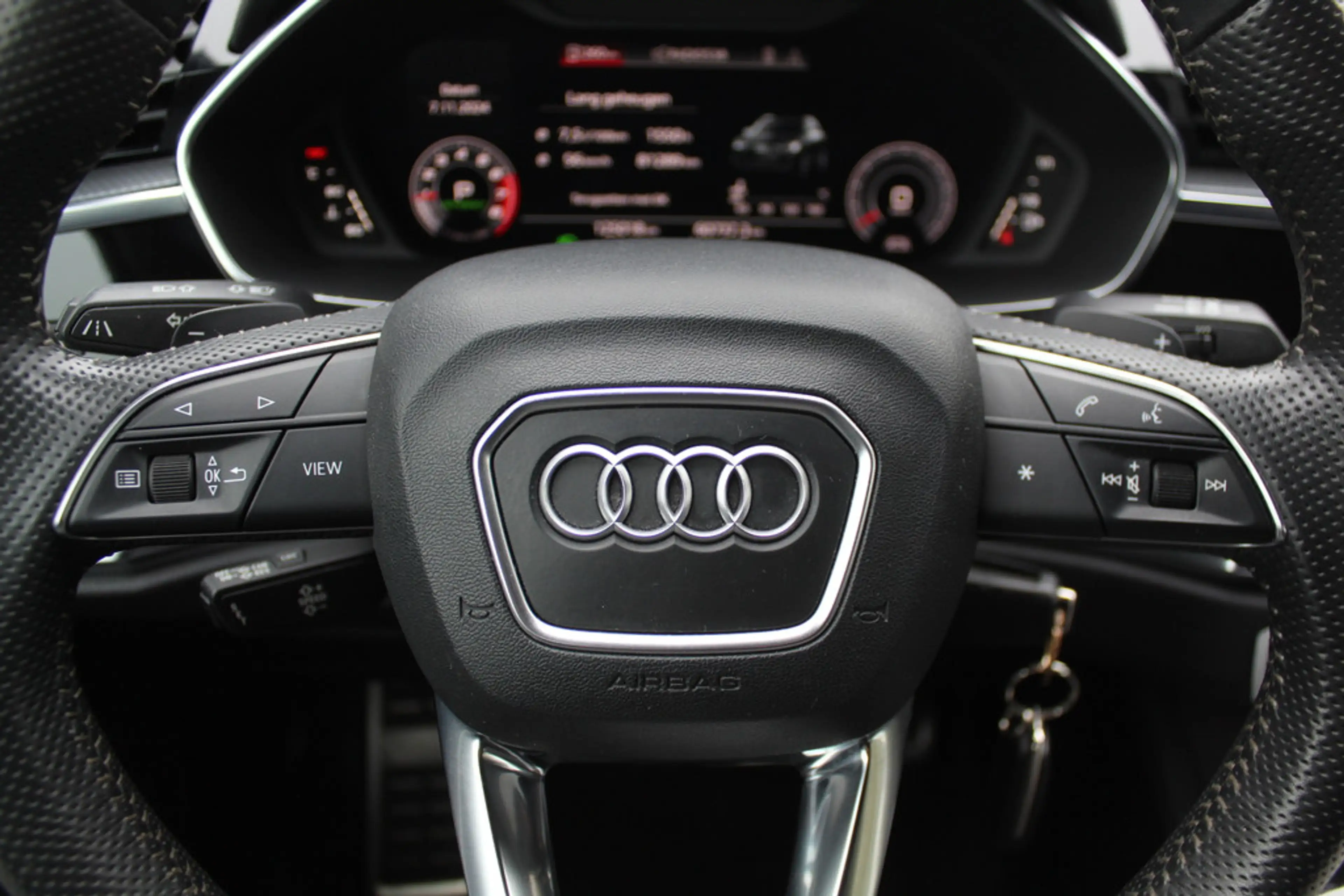 Audi Q3 35 TFSI S Line / CarPlay / Parkeerhulp V+A / 18'' — photo 28