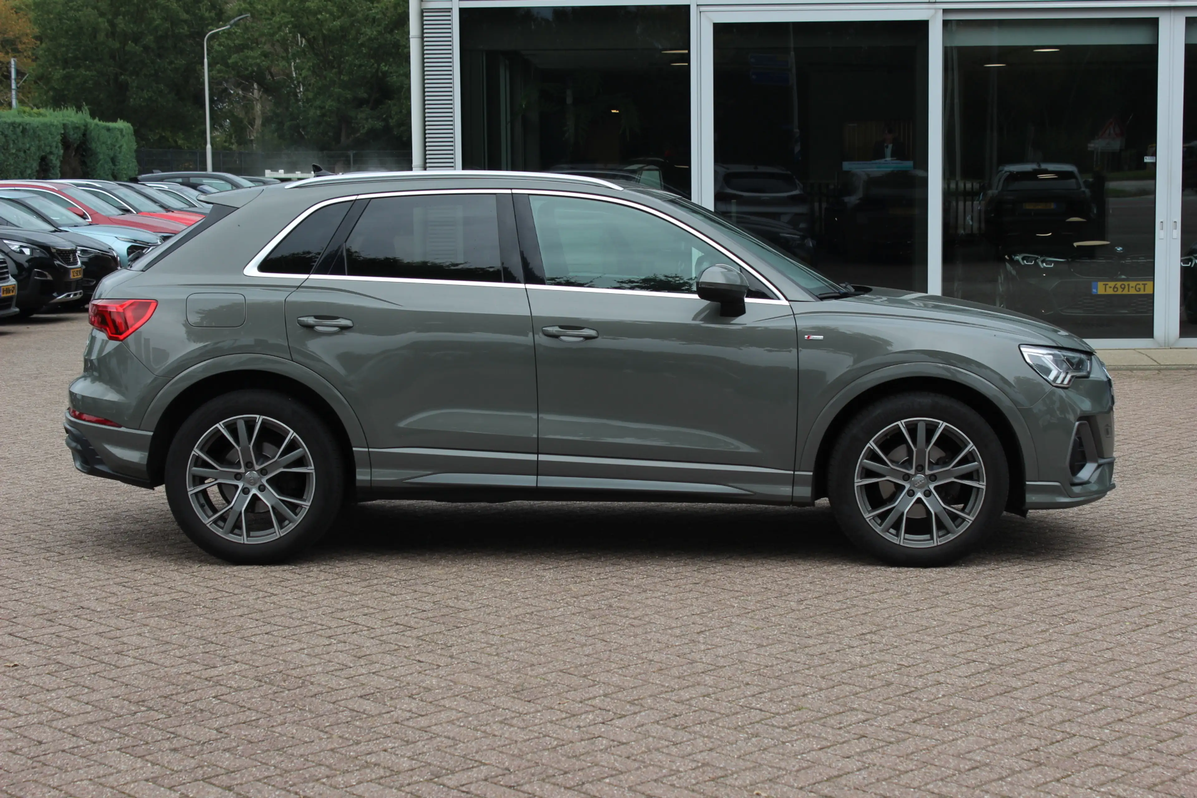 Audi Q3 35 TFSI S Line / CarPlay / Parkeerhulp V+A / 18'' — photo 5