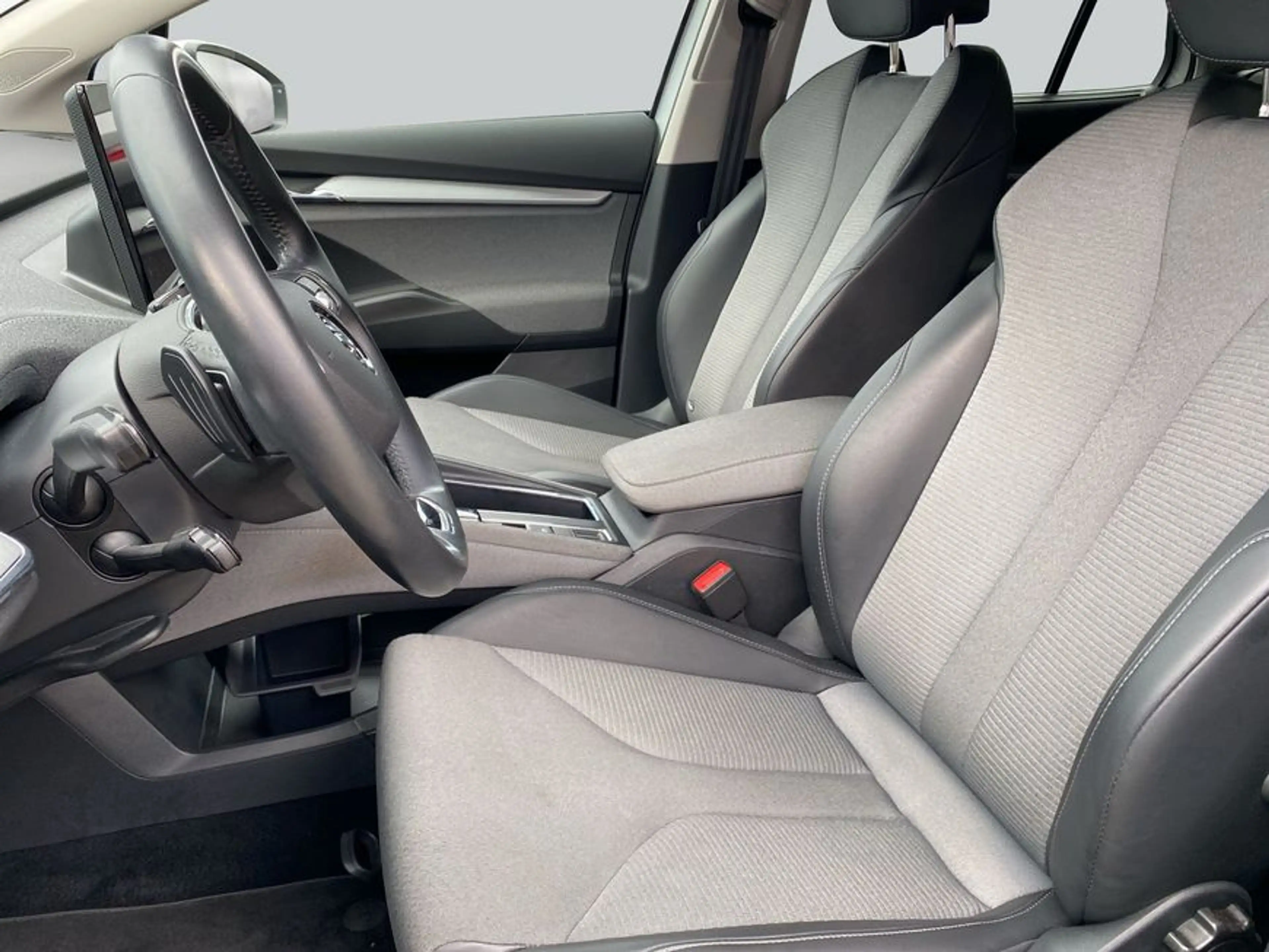 Skoda Enyaq iV 80 — photo 11