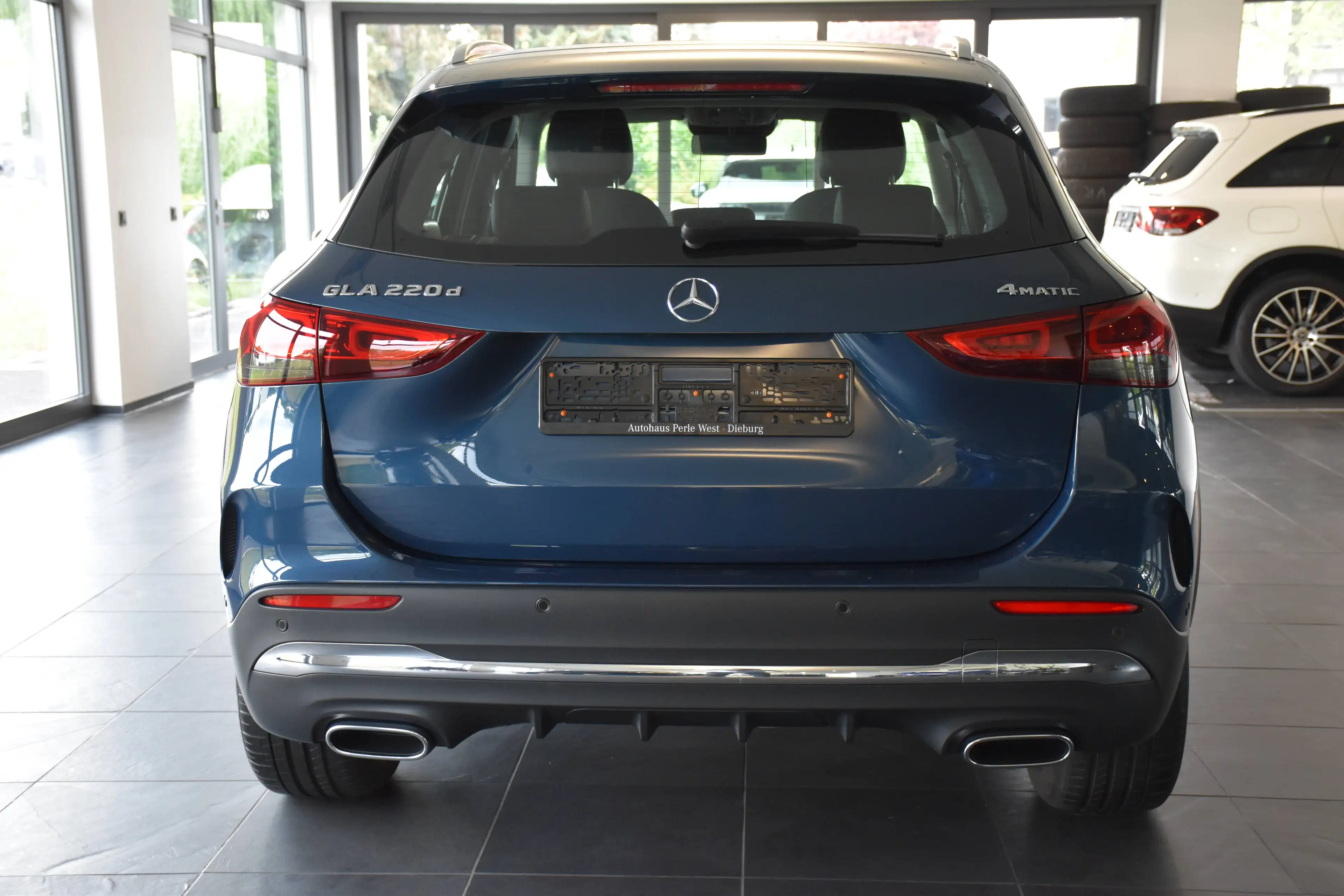 Mercedes-Benz GLA 220 GLA 220 d 4Matic 8G-DCT AMG LINE" — photo 6