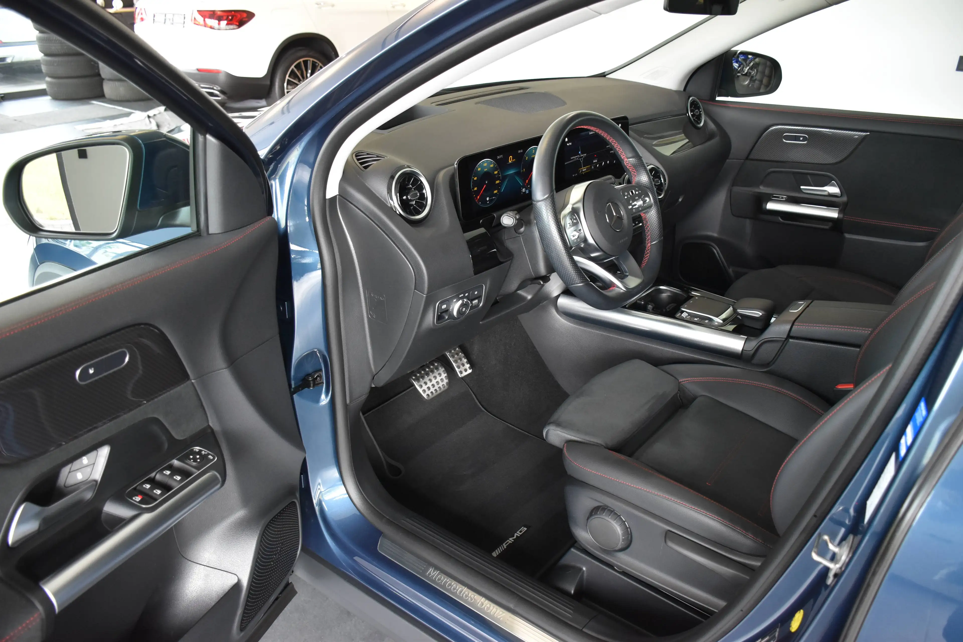 Mercedes-Benz GLA 220 GLA 220 d 4Matic 8G-DCT AMG LINE" — photo 10