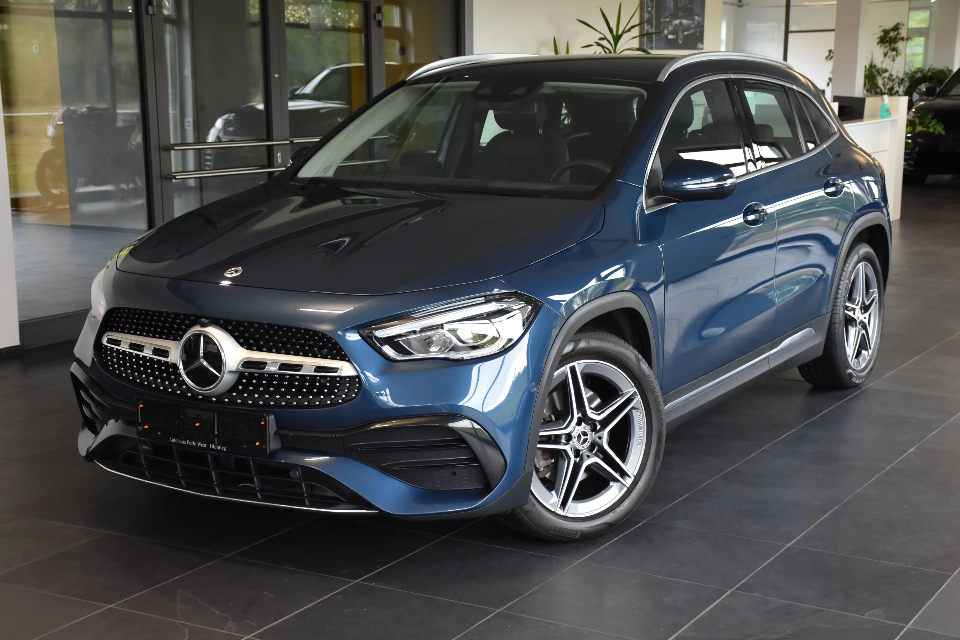 Mercedes-Benz GLA 220 GLA 220 d 4Matic 8G-DCT AMG LINE"