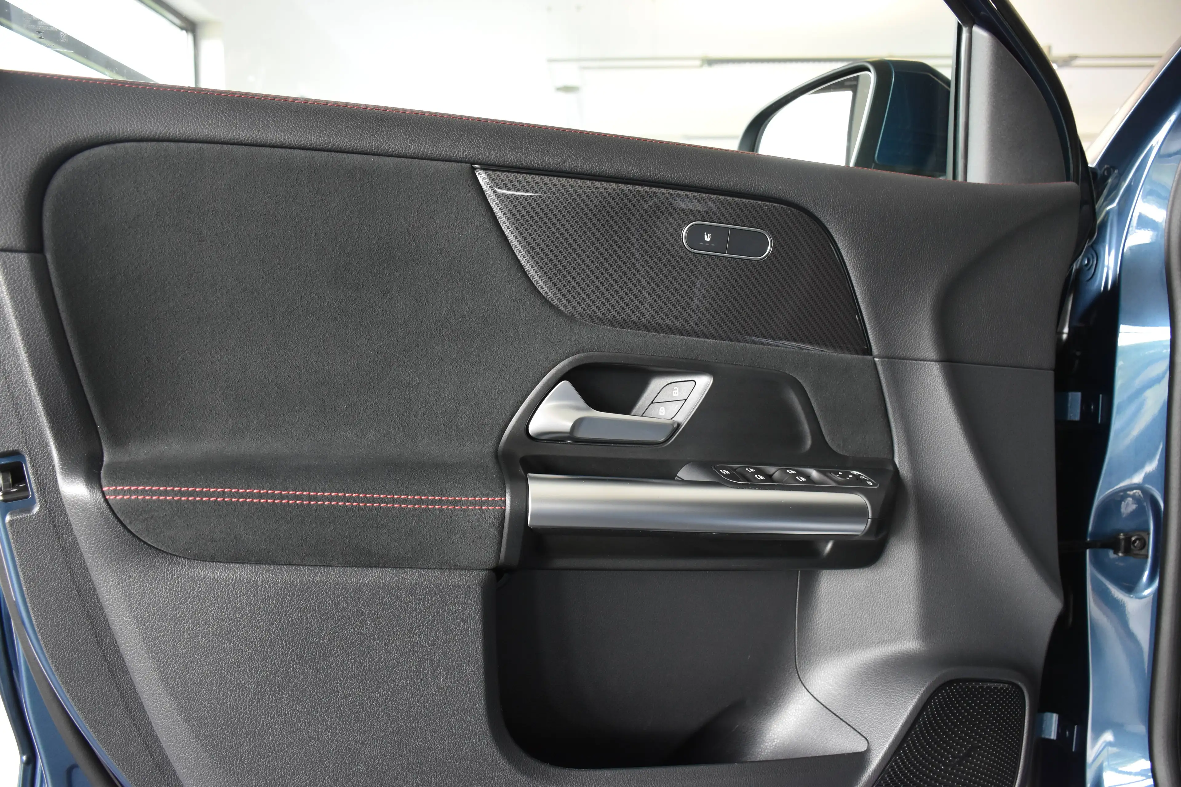 Mercedes-Benz GLA 220 GLA 220 d 4Matic 8G-DCT AMG LINE" — photo 13