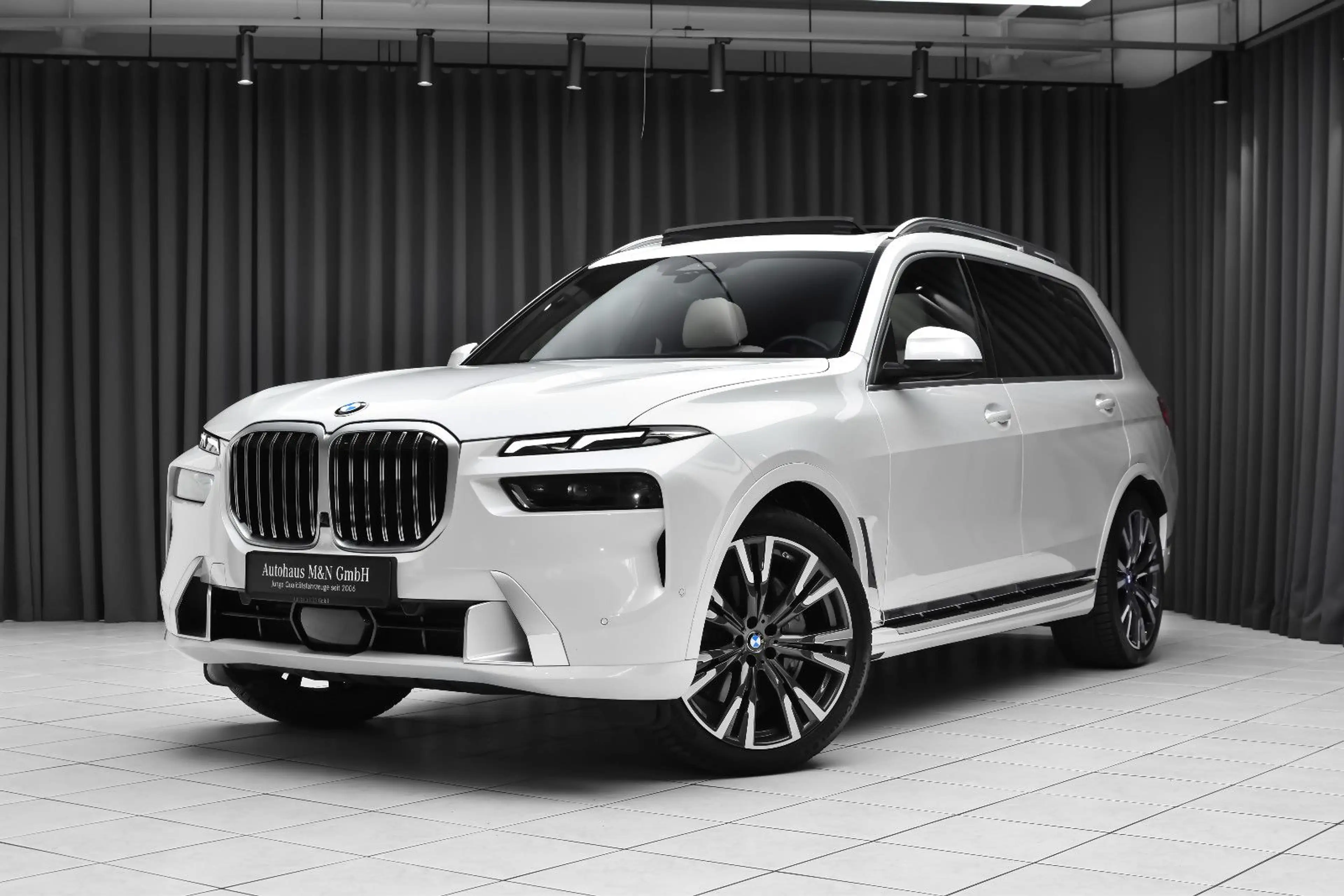 BMW X7 xDrive 40i *Exclusive* Sky Lounge* Individual