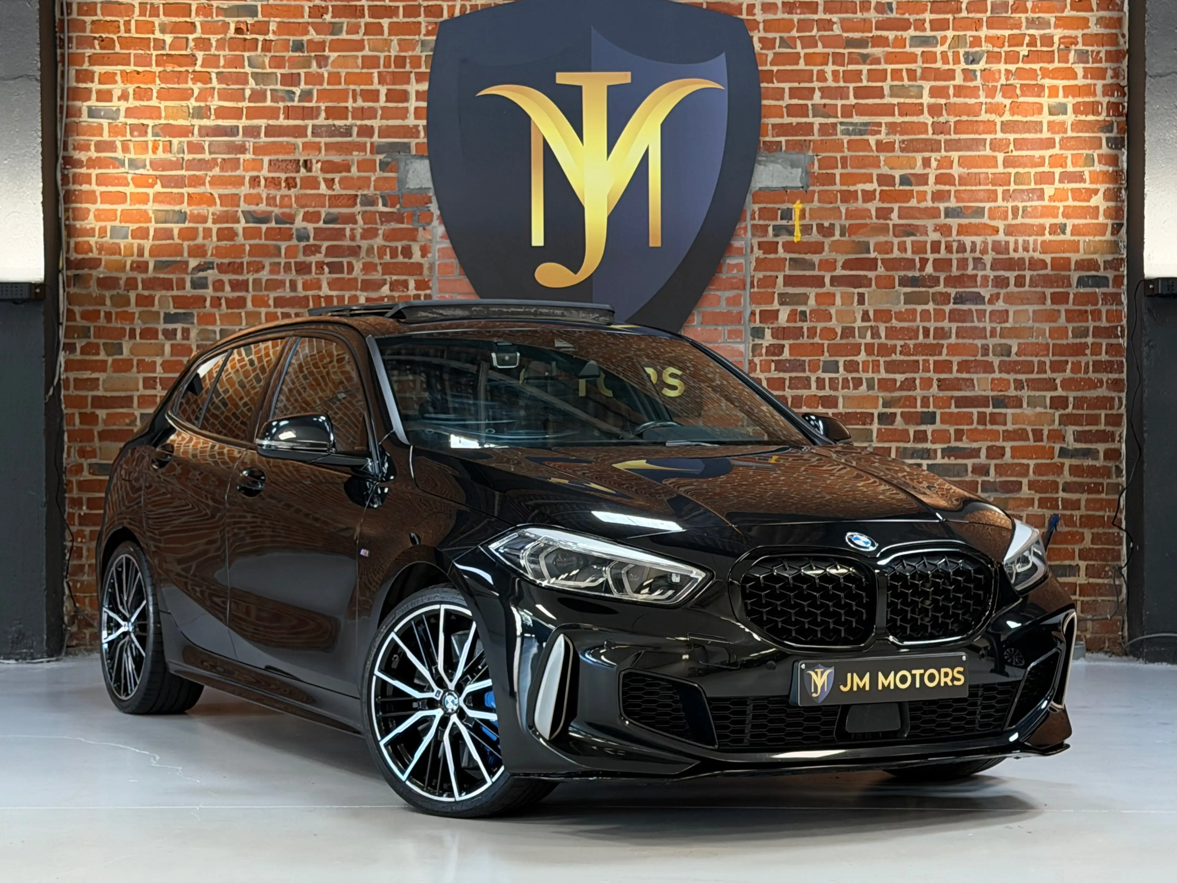 BMW 135 i M xDrive M Performance — photo 3
