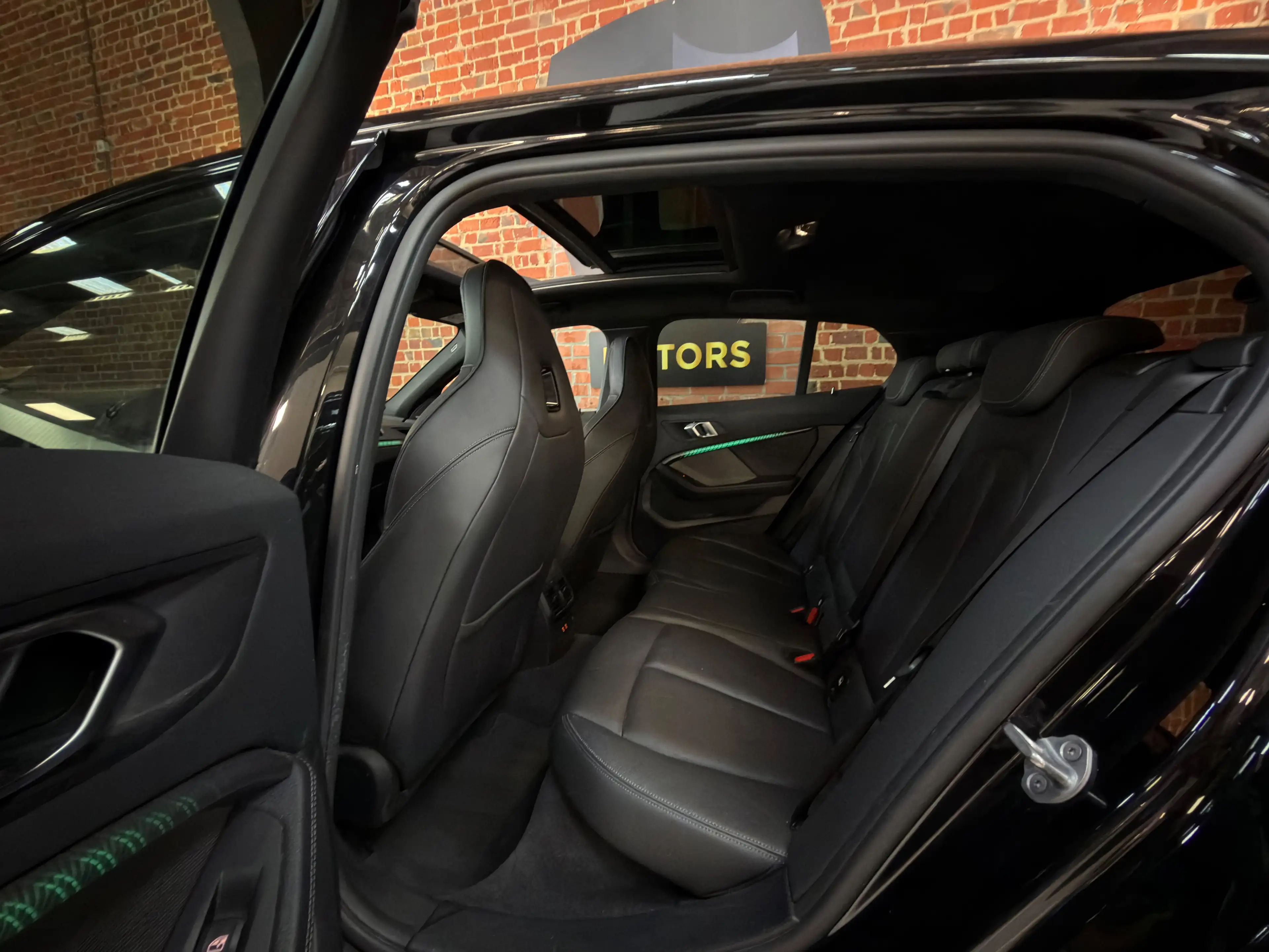 BMW 135 i M xDrive M Performance — photo 9