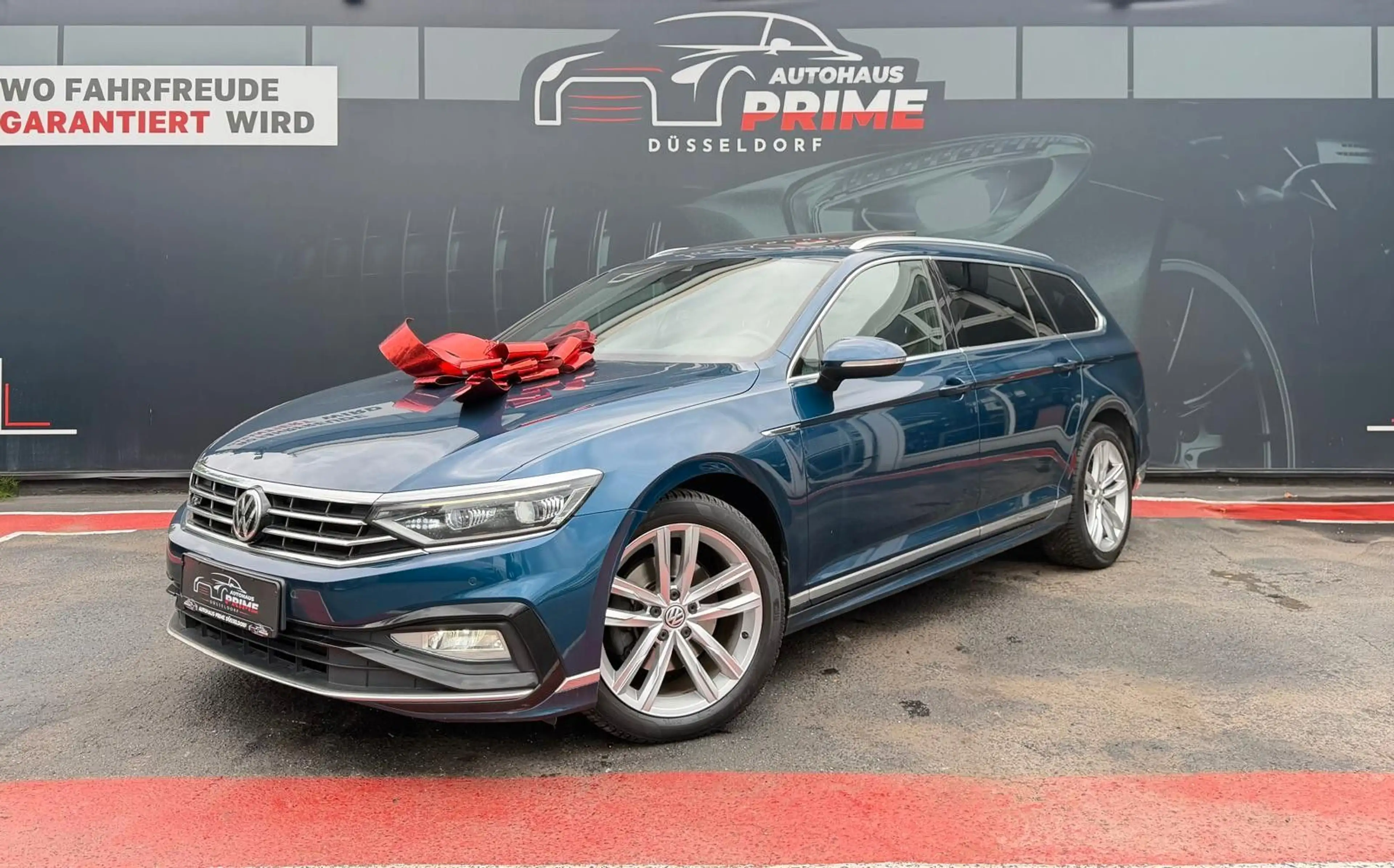 Volkswagen Passat Variant R-line*Virtual*Pano*ACC*Unfallfre — photo 4