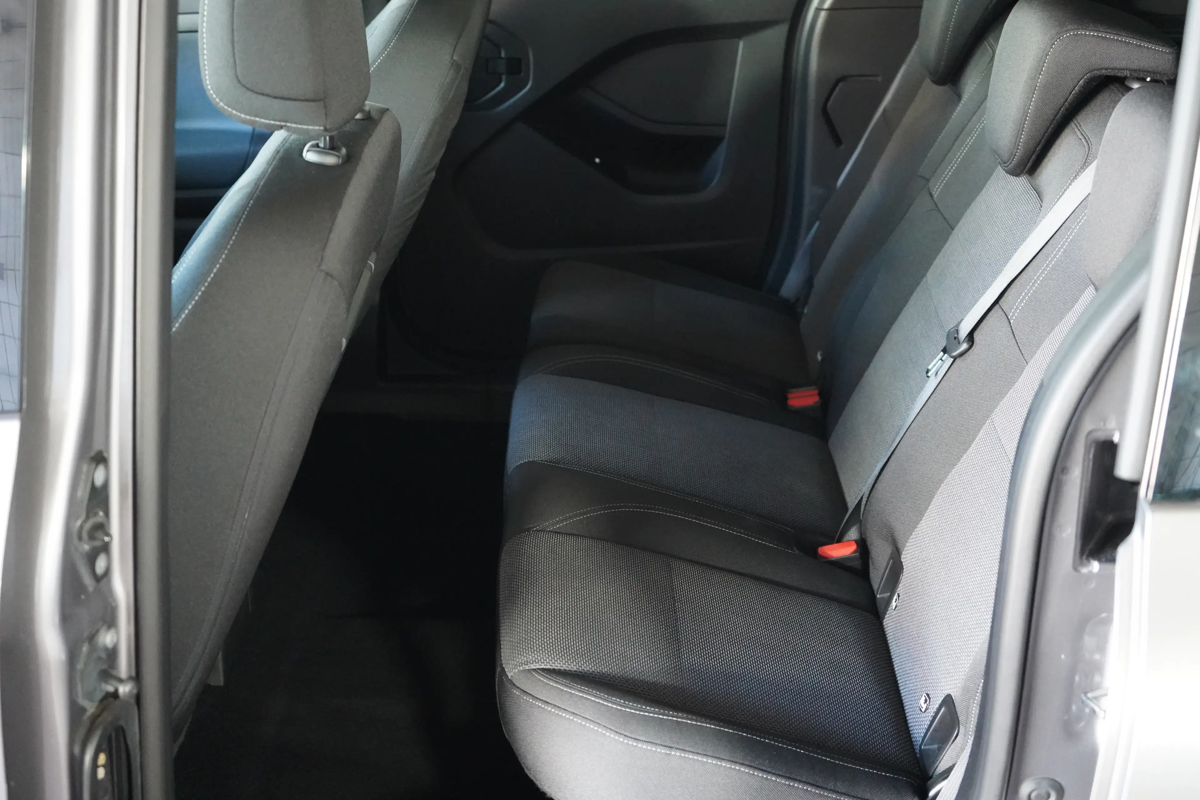 Mercedes-Benz Citan 113 Tourer standard PRO LED+RFK+SHZ — photo 10