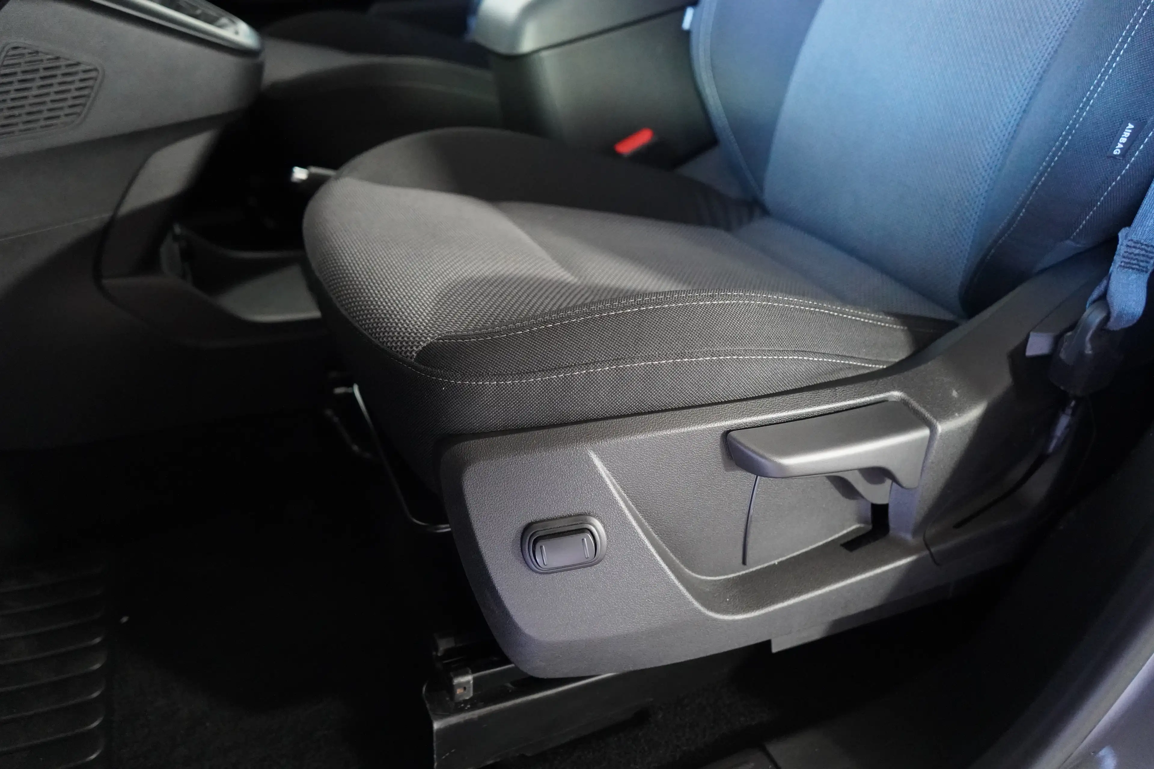 Mercedes-Benz Citan 113 Tourer standard PRO LED+RFK+SHZ — photo 9