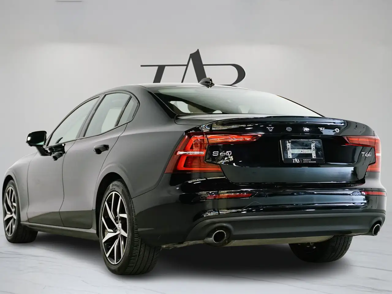 Volvo S60 снимка Volvo S60