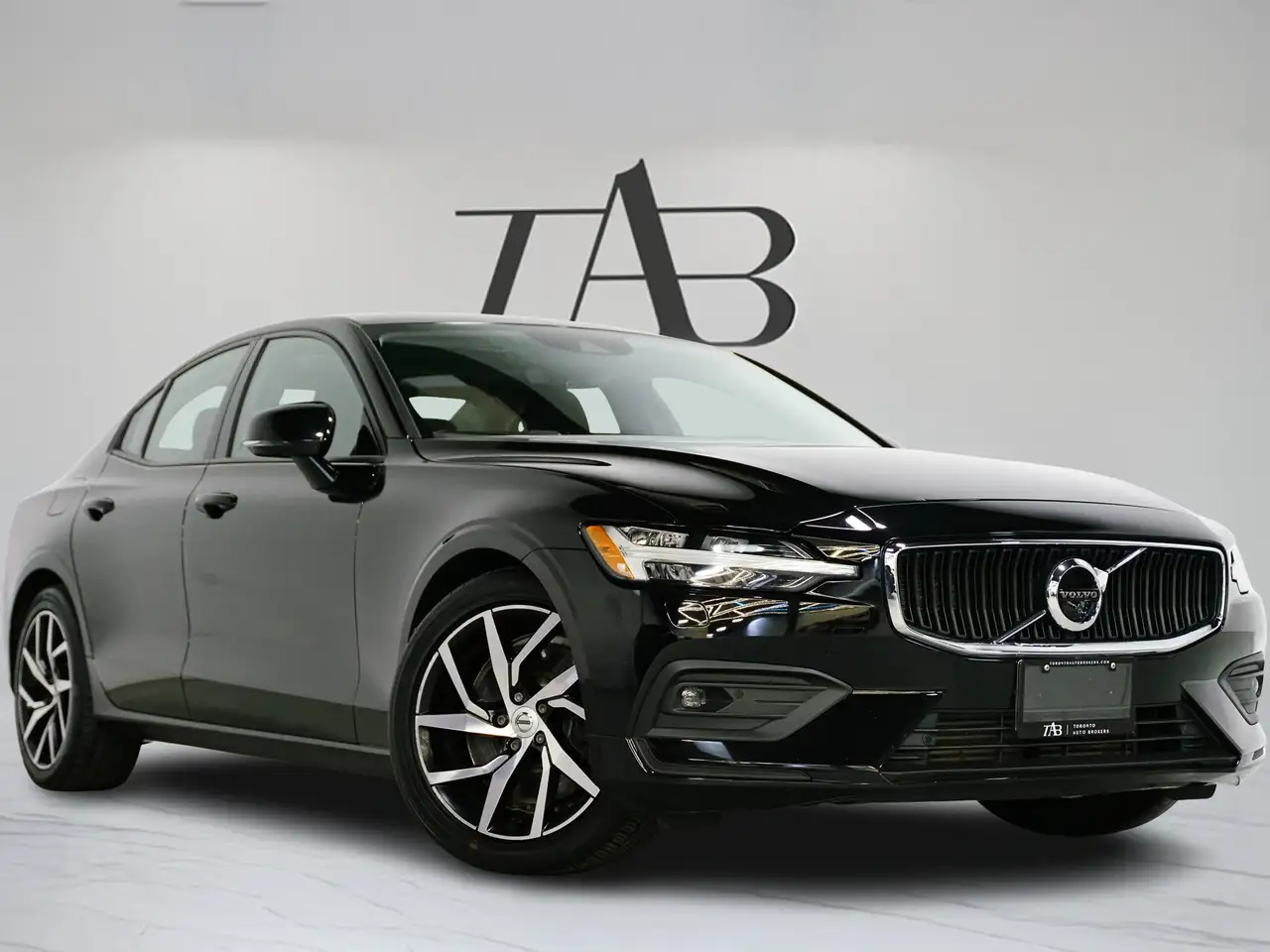 Volvo S60 снимка Volvo S60