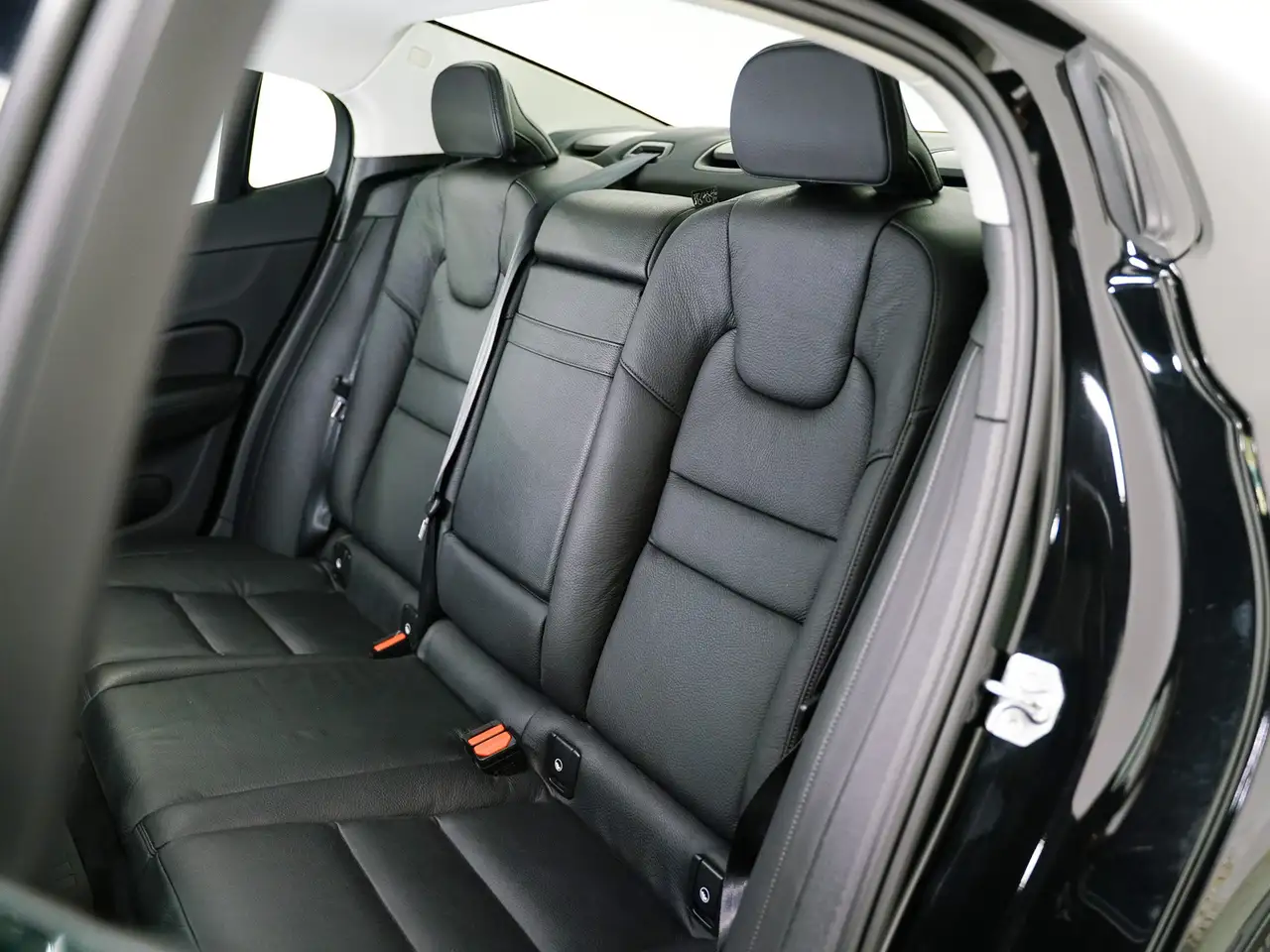 Volvo S60 снимка Volvo S60