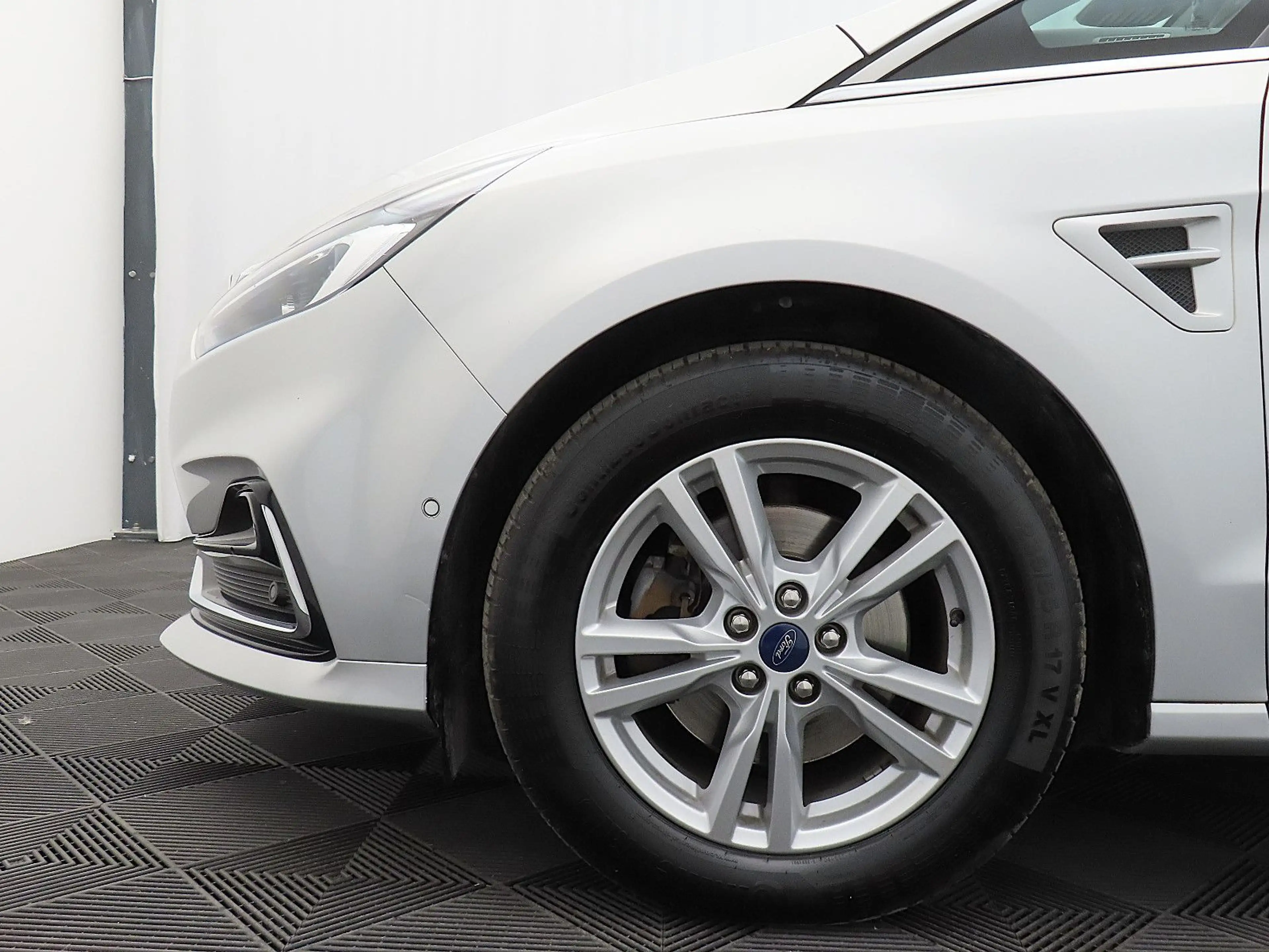 Ford S-Max Titanium Automatik (7 Sitze, AHK, Kamera) — photo 4