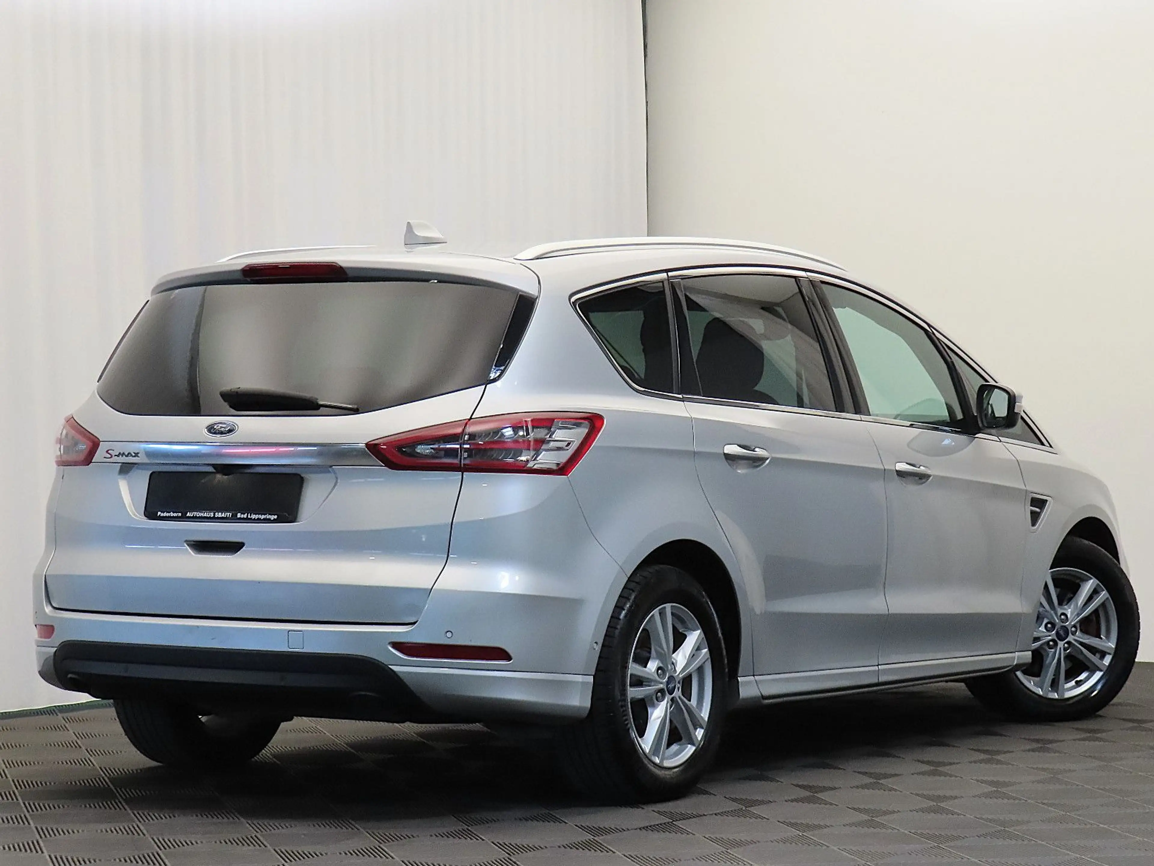 Ford S-Max Titanium Automatik (7 Sitze, AHK, Kamera) — photo 7