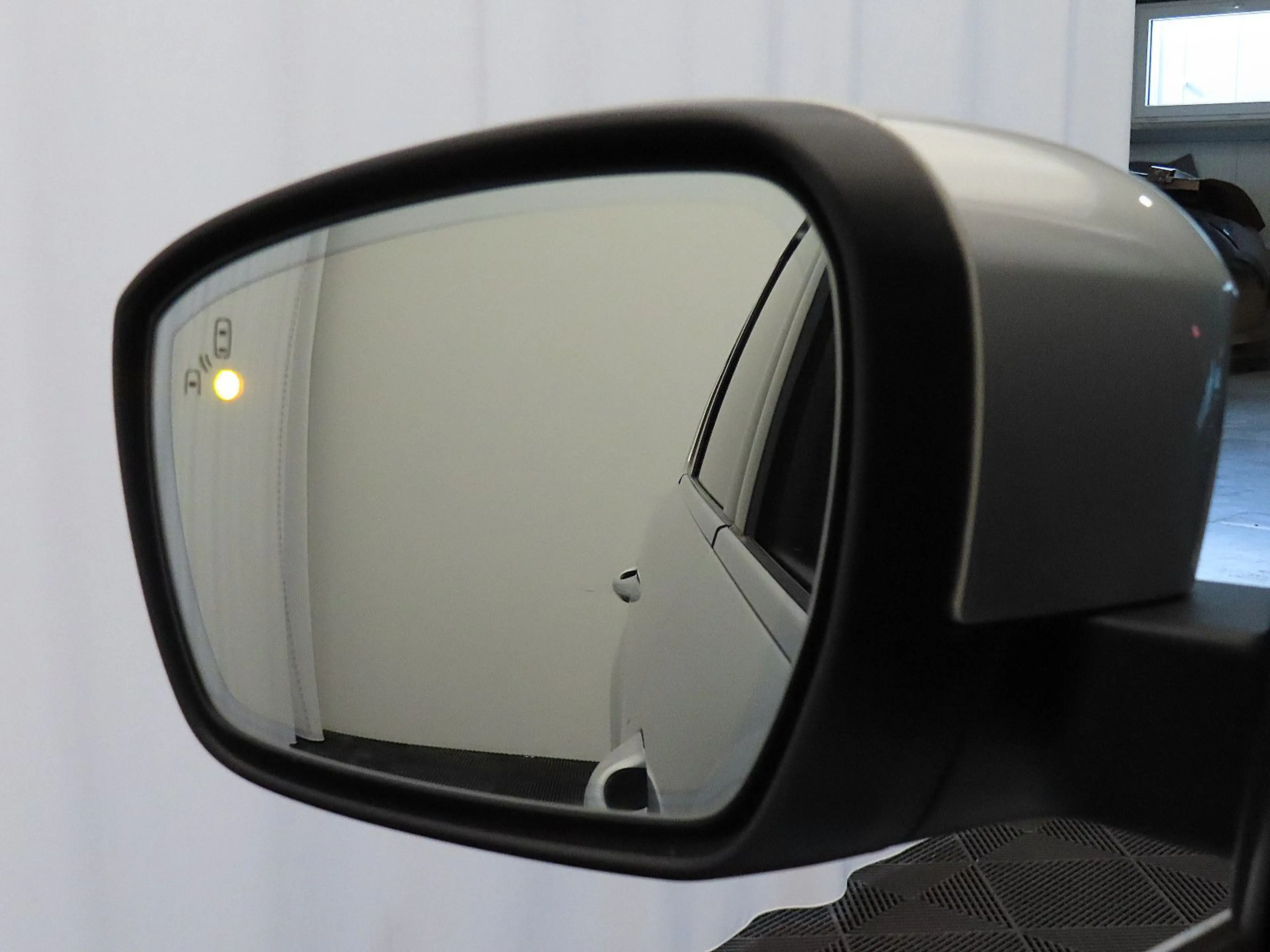 Ford S-Max Titanium Automatik (7 Sitze, AHK, Kamera) — photo 13