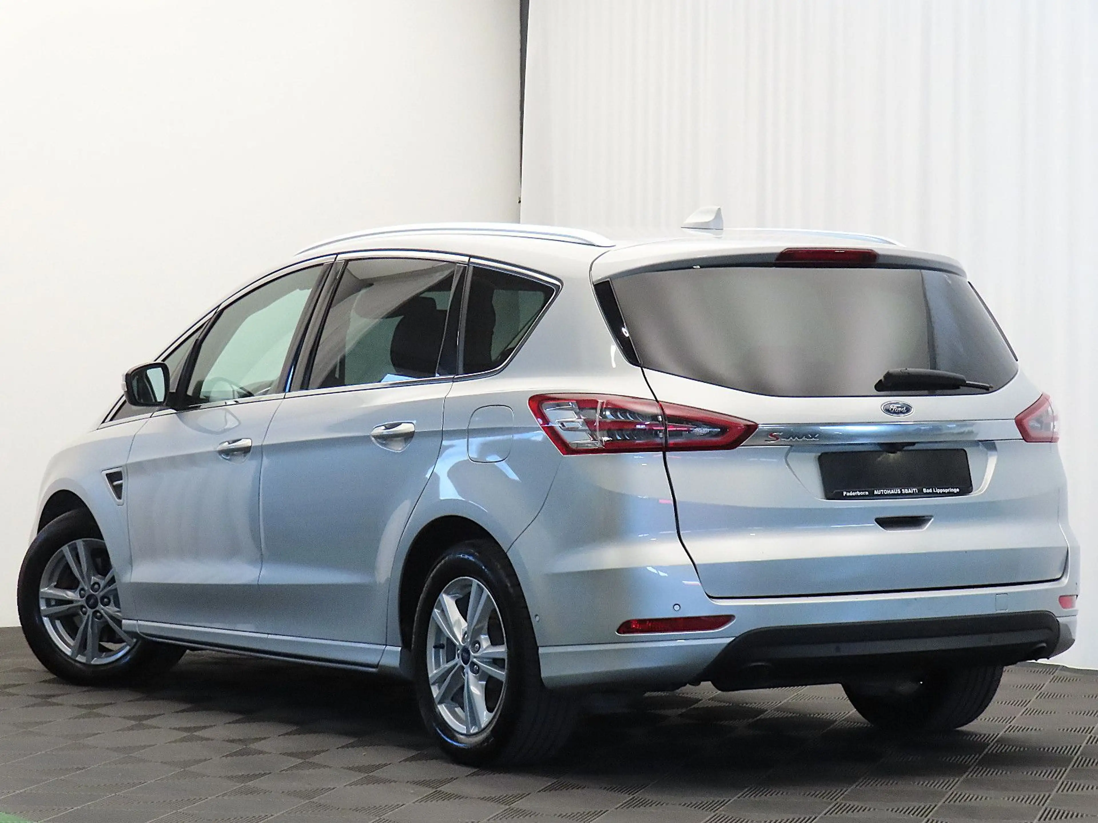 Ford S-Max Titanium Automatik (7 Sitze, AHK, Kamera) — photo 9