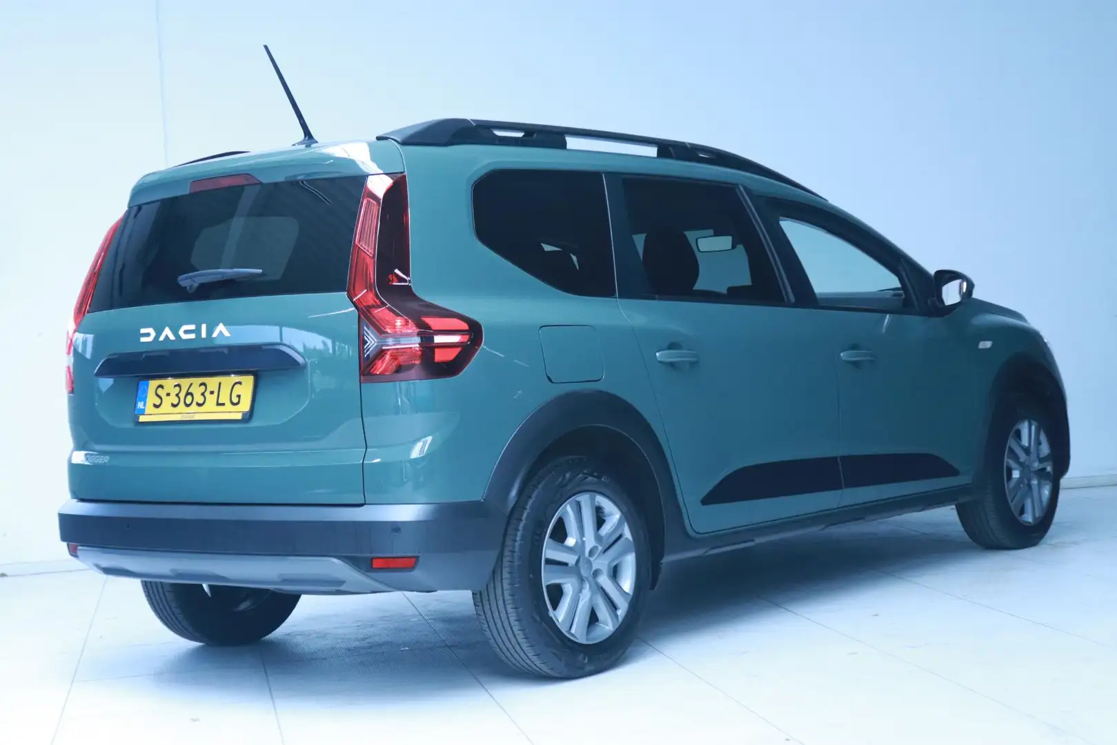 Dacia Jogger 1.0 TCe 100 ECO-G Expression 5p. | Airco | Apple C Grijs - 2