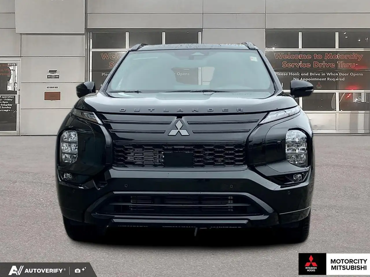 Mitsubishi Outlander снимка Mitsubishi Outlander