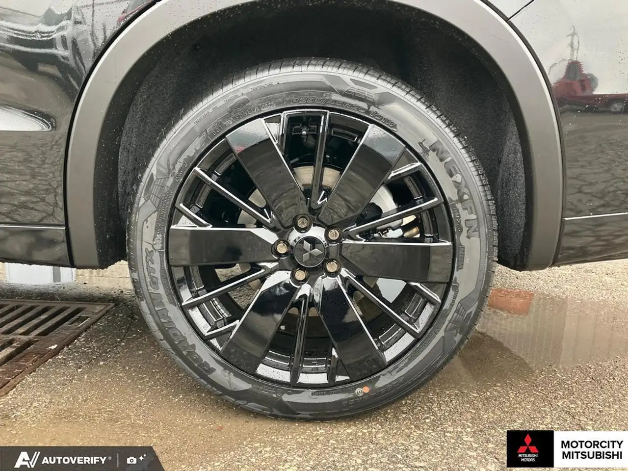 Mitsubishi Outlander снимка Mitsubishi Outlander