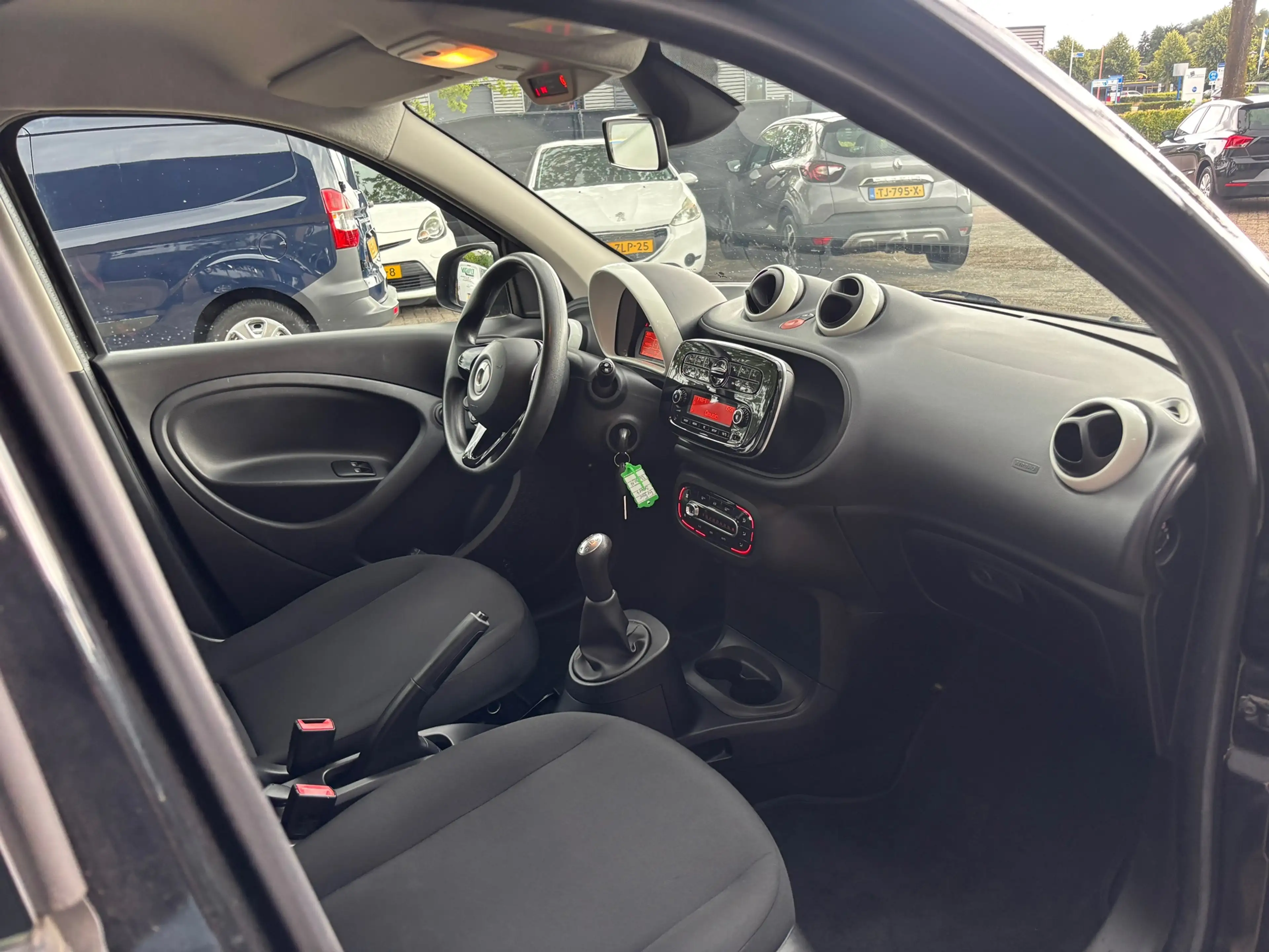 smart forFour 1.0 Business Solution — photo 5
