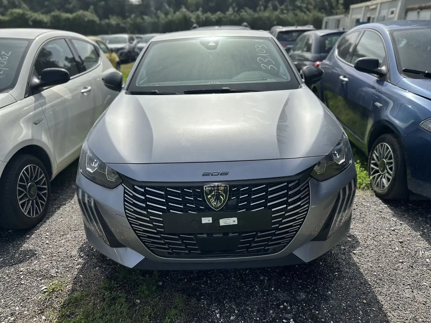 Peugeot 208 PureTech 100 Stop&Start 5 porte Style Bianco - 2