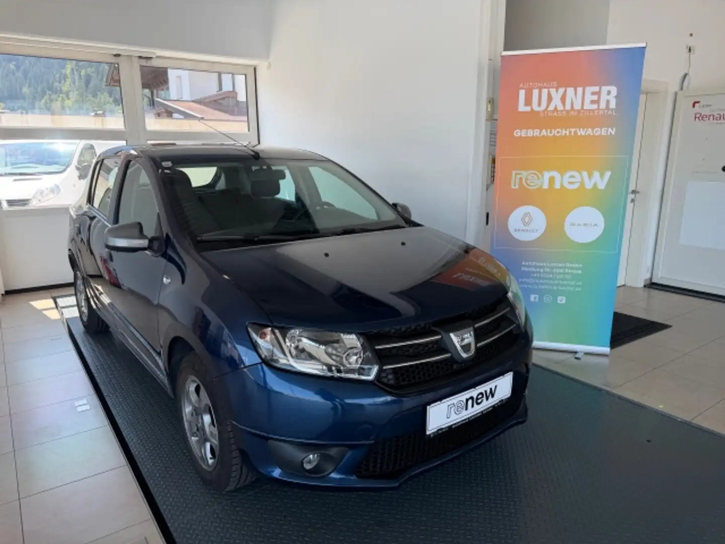 Dacia Sandero SanderoCelebratTCE90 Blau - 1