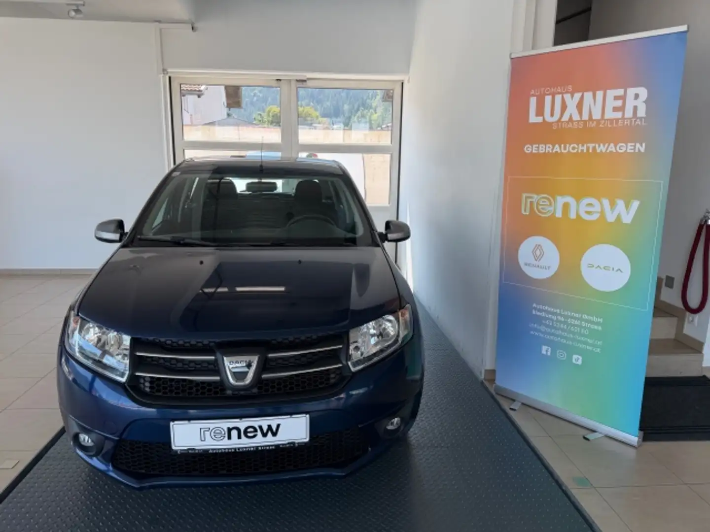 Dacia Sandero SanderoCelebratTCE90 Blau - 2