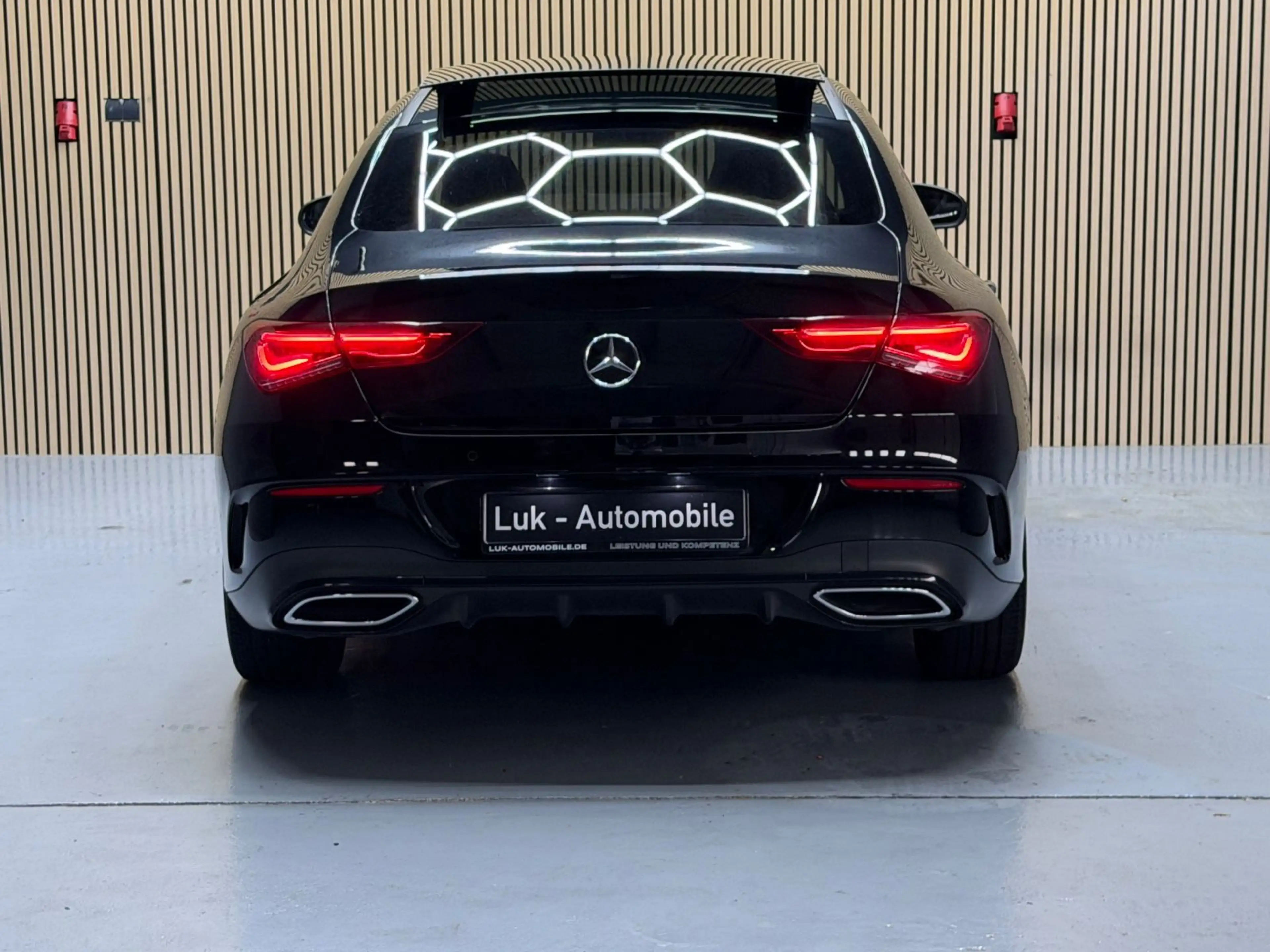Mercedes-Benz CLA 200 AMG*Panorama*Kam*Burmester*MemSitz*ACC — photo 8