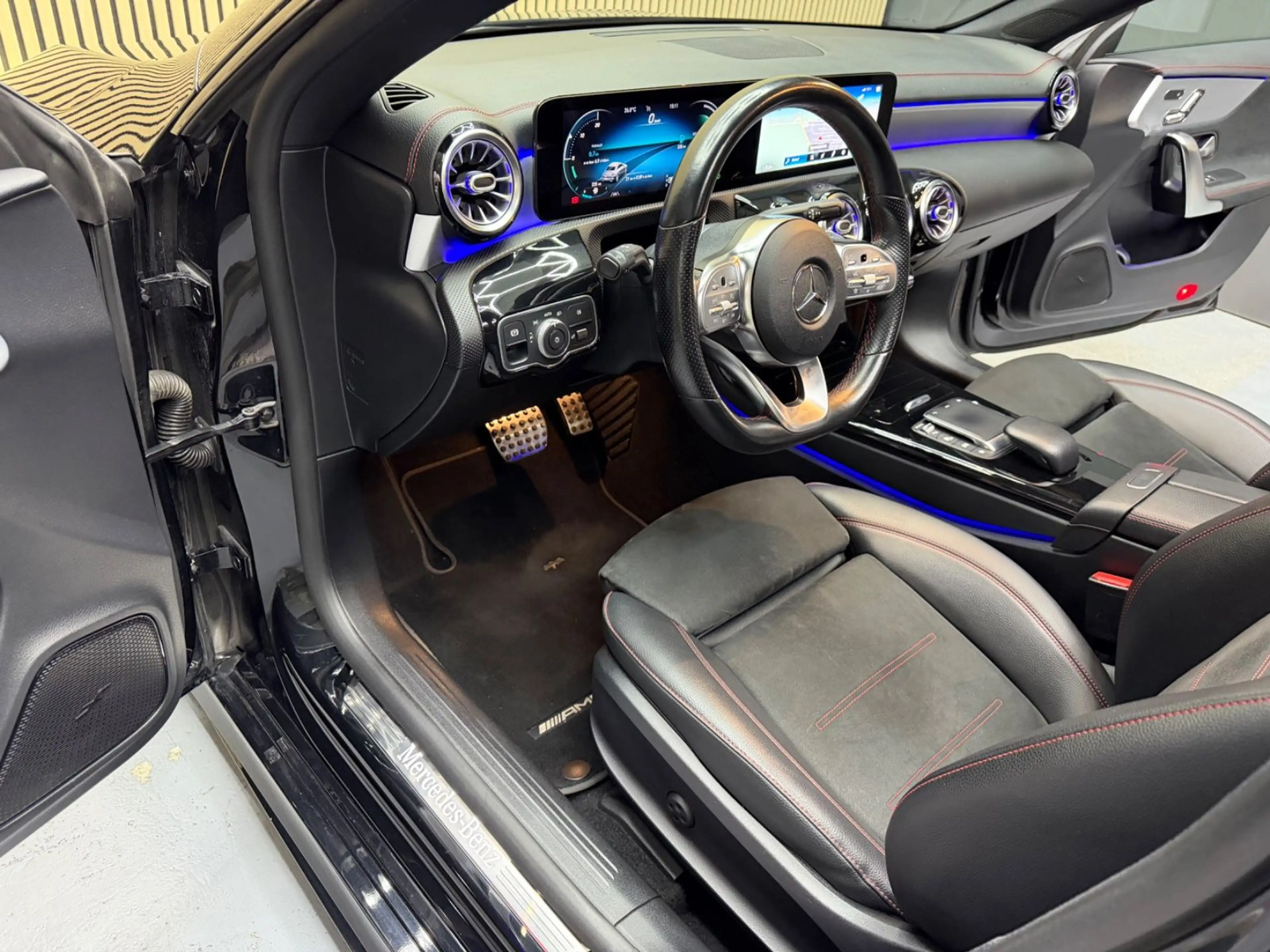 Mercedes-Benz CLA 200 AMG*Panorama*Kam*Burmester*MemSitz*ACC — photo 12