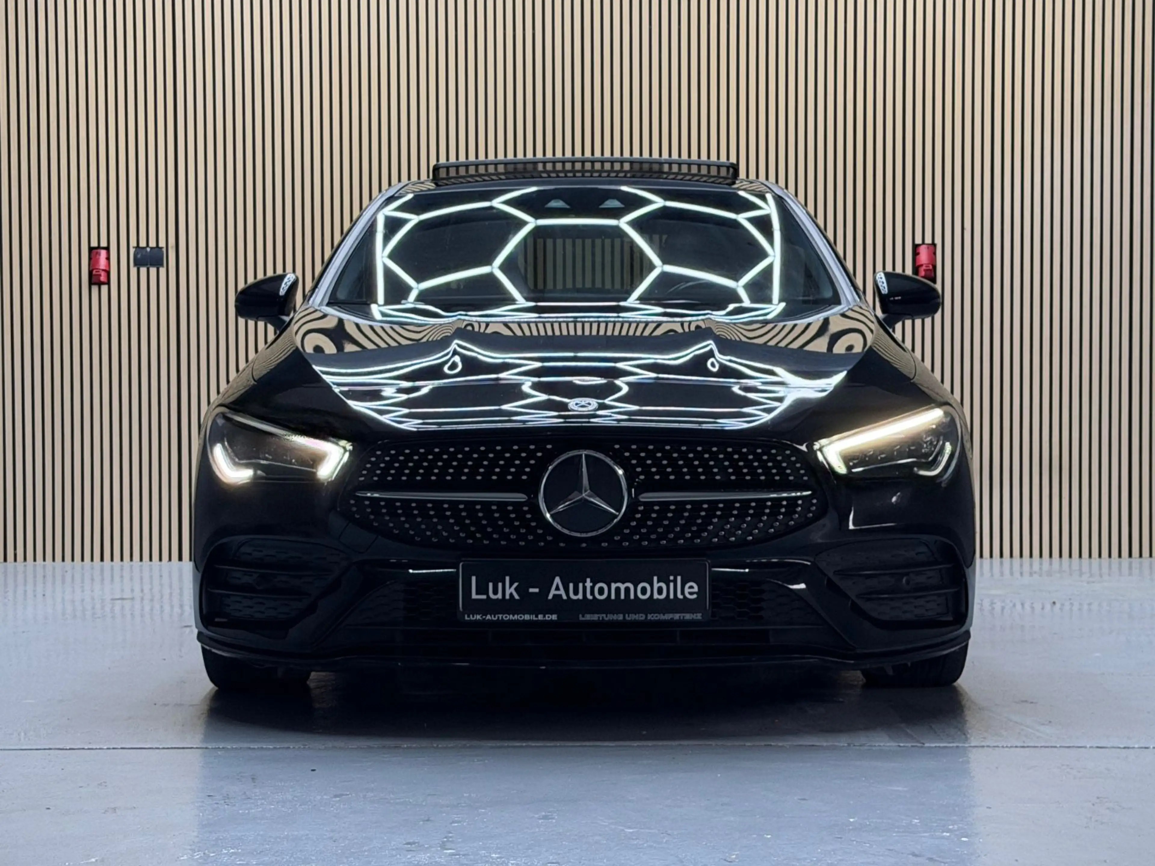 Mercedes-Benz CLA 200 AMG*Panorama*Kam*Burmester*MemSitz*ACC — photo 3