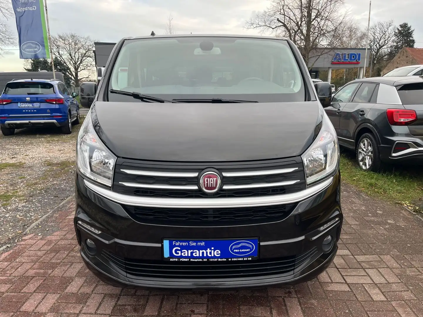 Fiat Talento Kombi+AUTOM.+6 SITZER+KAMERA+TEMPO.+LIM. Noir - 2