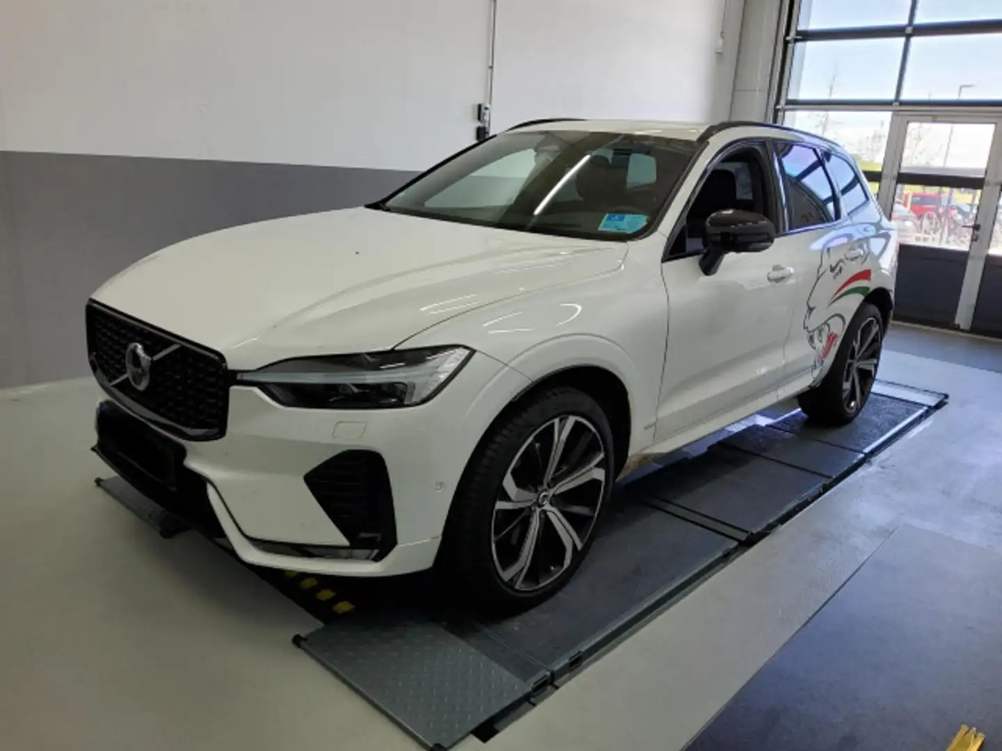 Volvo XC60 XC 60 Ultimate Dark AWD Geartronic *ACC*HdUp*21* Weiß - 2