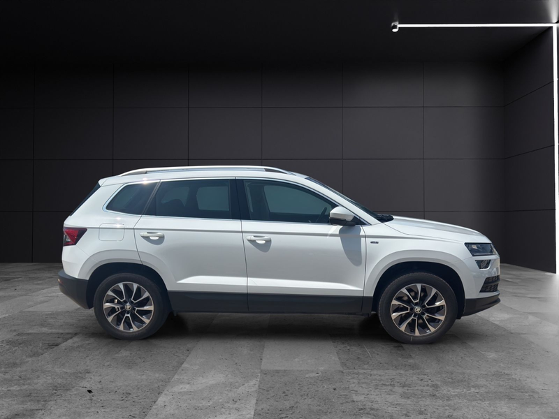 Skoda Karoq Drive 125 4x4 /KAMERA/VIRUAL/LED/AHK/ — photo 8