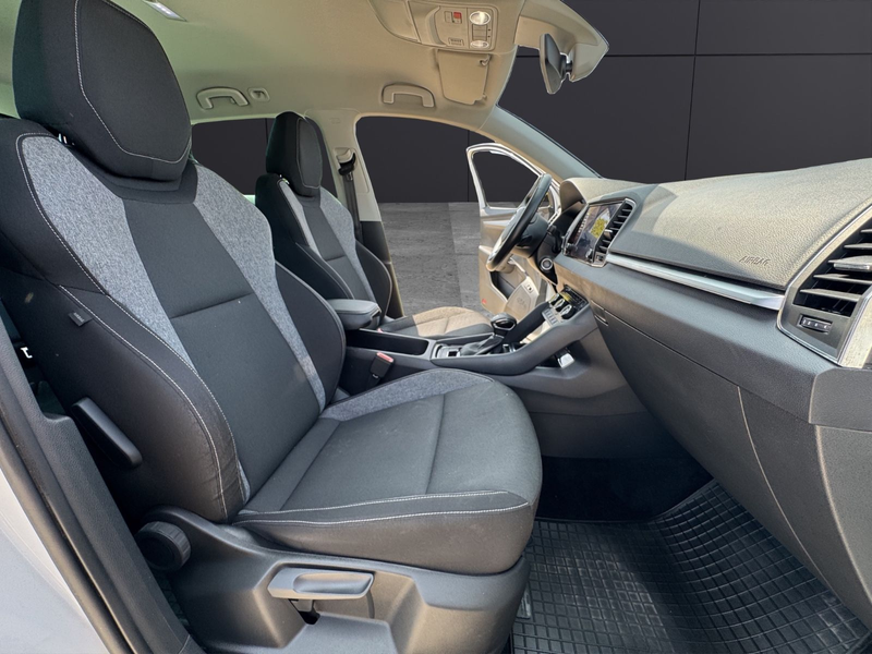Skoda Karoq Drive 125 4x4 /KAMERA/VIRUAL/LED/AHK/ — photo 11