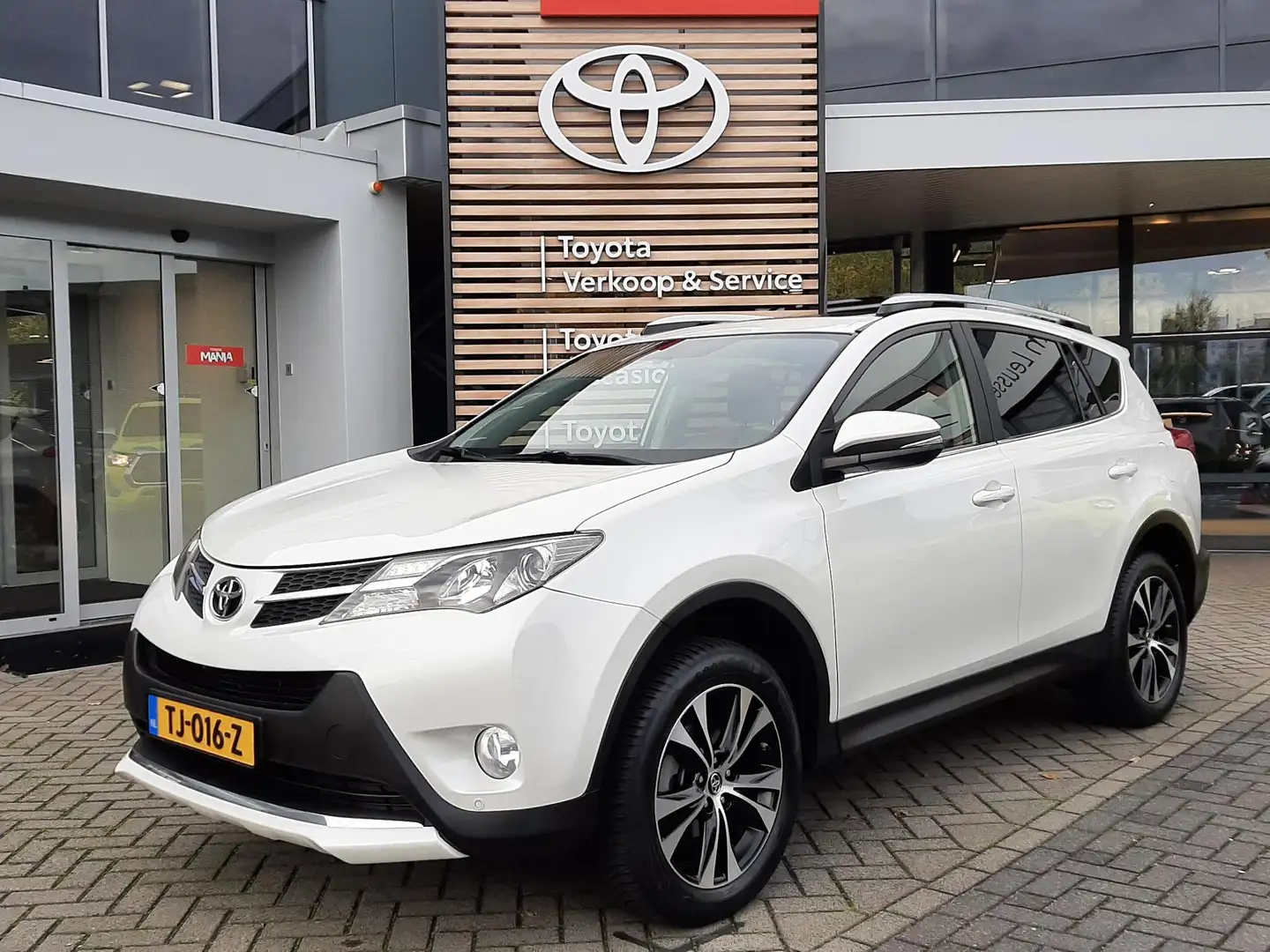 Toyota RAV 4 2.0 Executive Business 4WD TREKHAAK PANODAK LEDER Blanc - 1