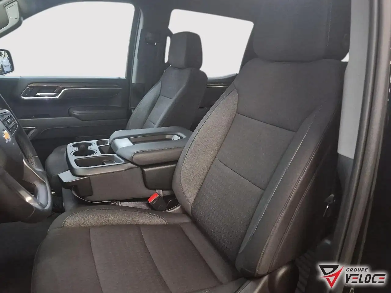 Chevrolet Silverado 1500 снимка Chevrolet Silverado 1500