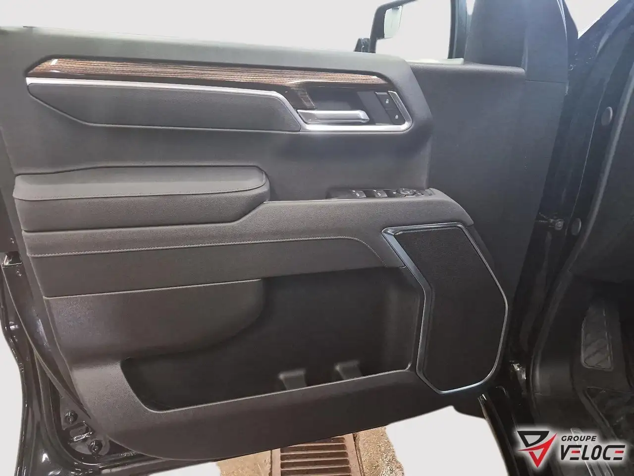 Chevrolet Silverado 1500 снимка Chevrolet Silverado 1500