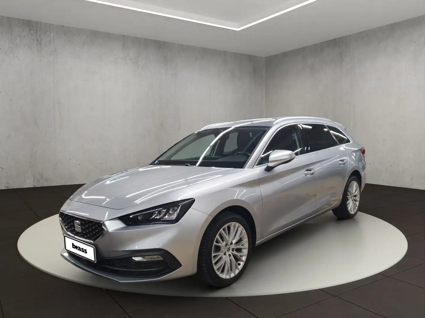 SEAT Leon Sportstourer XCELLENCE 2.0 TDI 7-Gang DSG Silber - 1