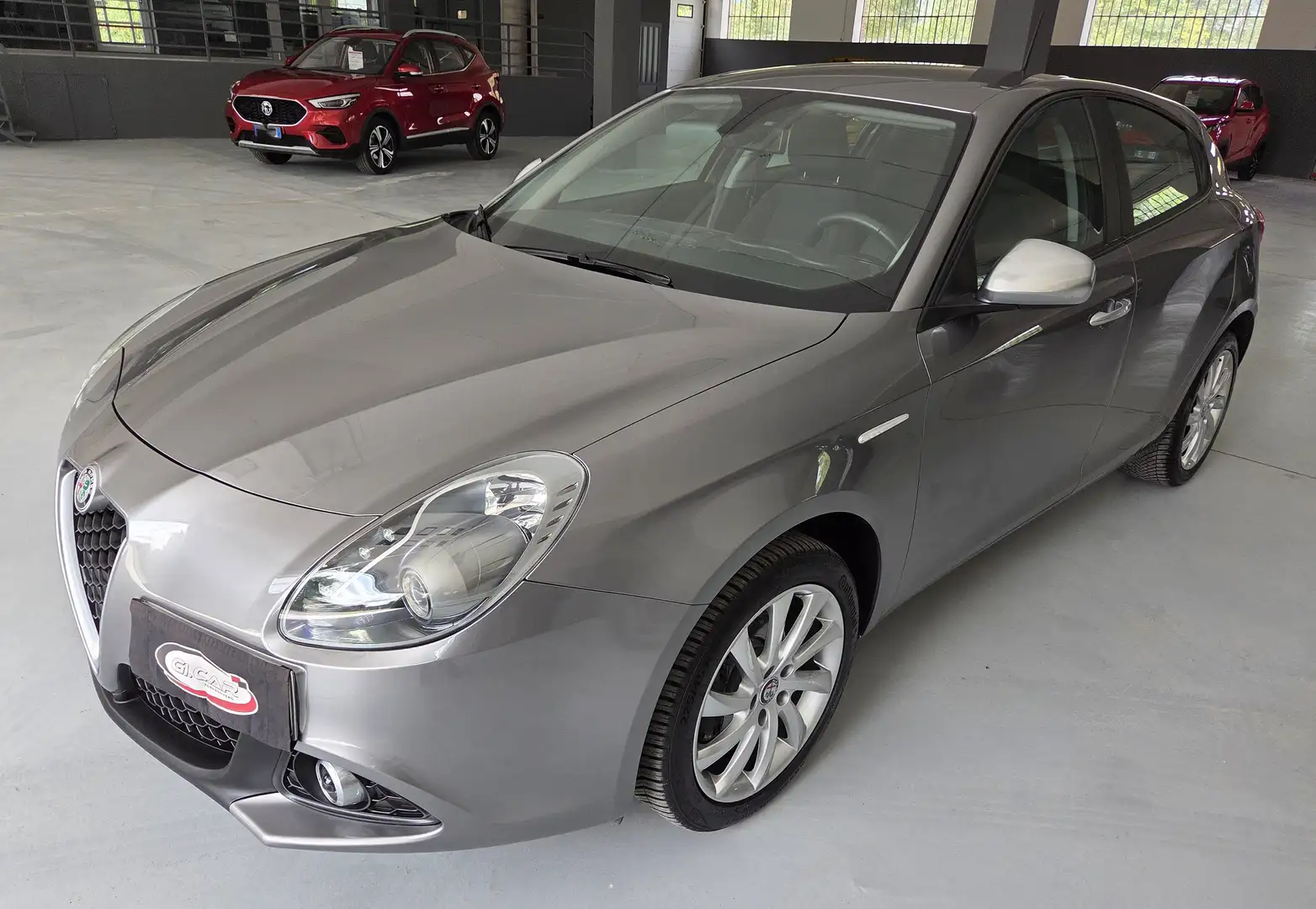 Alfa Romeo Giulietta 1.4 t. Super 120cv Grau - 1