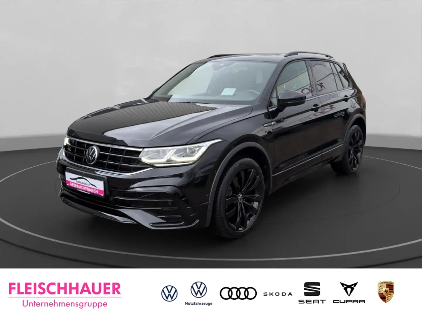 Volkswagen Tiguan R-Line 4Motion 2.0 TSI Navi+Pano+StHz+AHK+Matrix+C Schwarz - 1