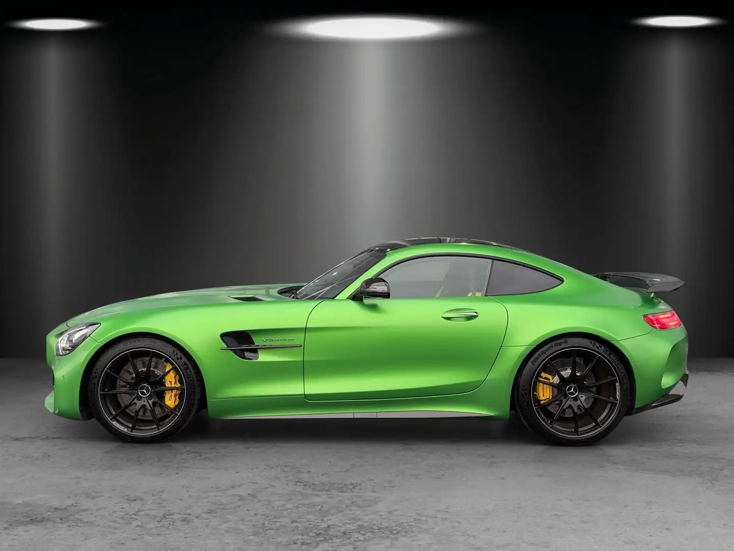 Mercedes-Benz AMG GT R 1.Hd MB-S-heft DISTRO Carbon BurmHighEnd zelena - 2