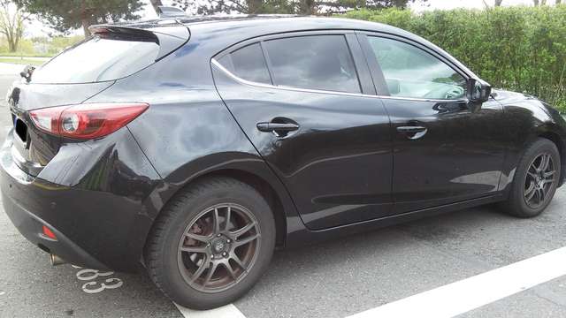 Mazda 3 3 SKYACTIV-G 120 Sports-Line