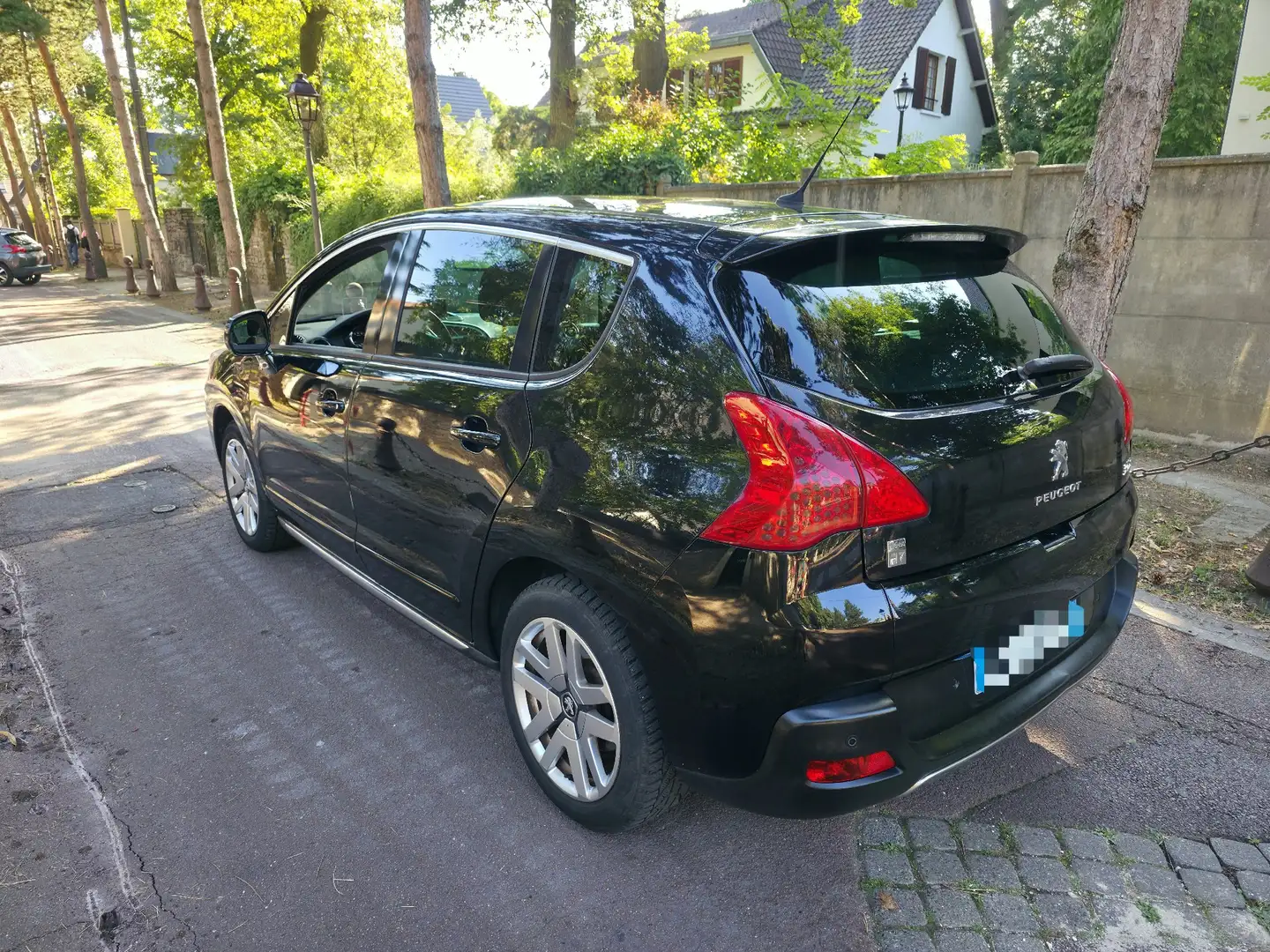 Peugeot 3008 HYbrid4 2.0 HDi 163ch FAP BMP6 + Electric 37ch - 2