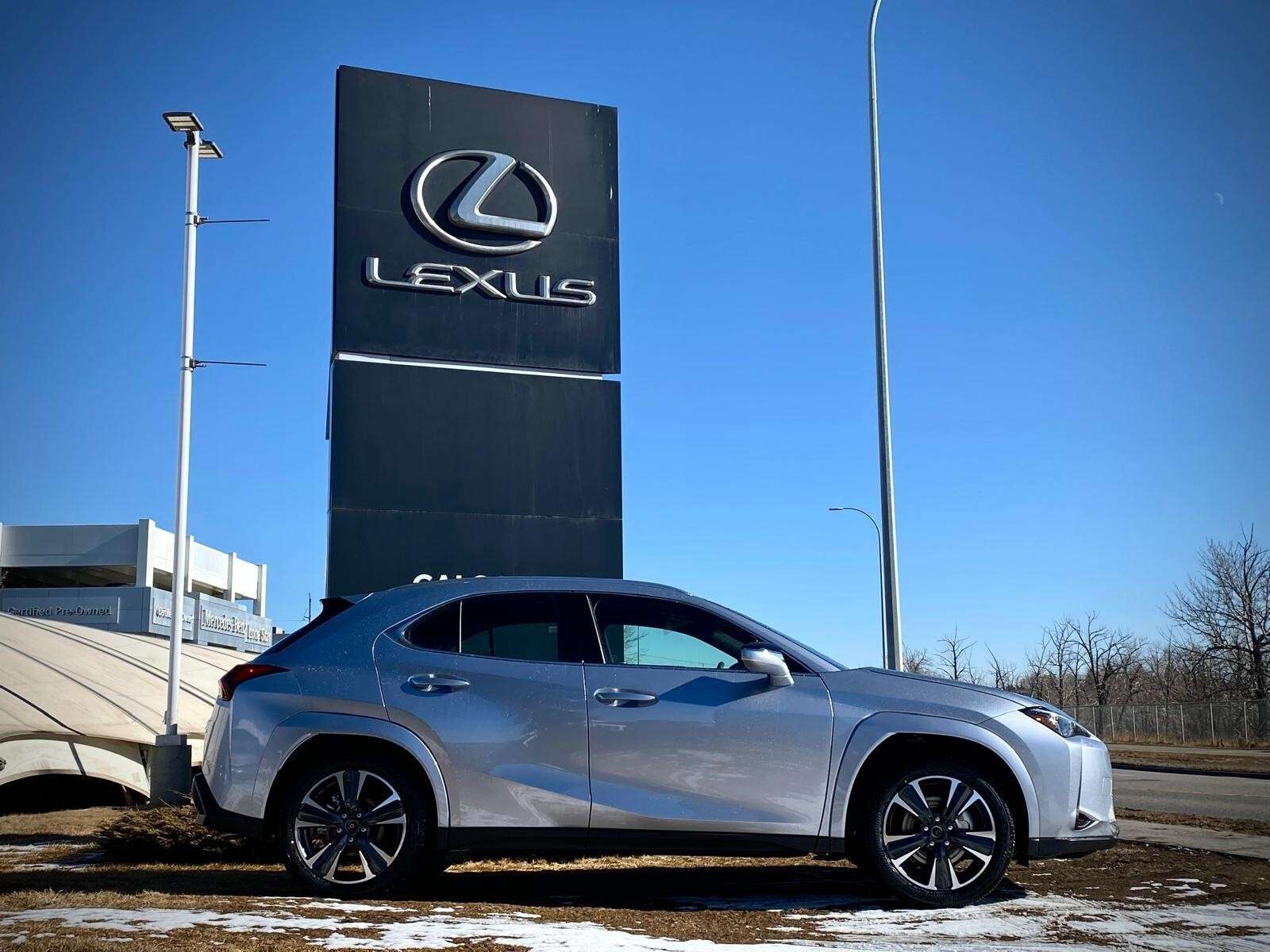 2026 Lexus UX — photo 1
