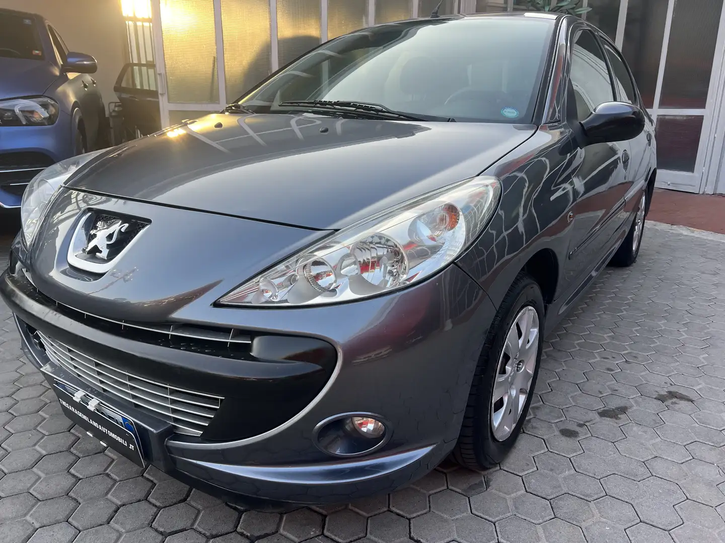 Peugeot 206 206 Plus Plus 5p 1.1 trendy OK NEOPATENTATI Gris - 1