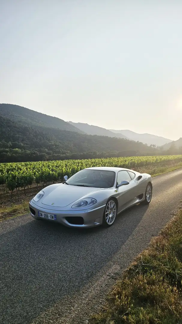 Ferrari 360 Modena - 1
