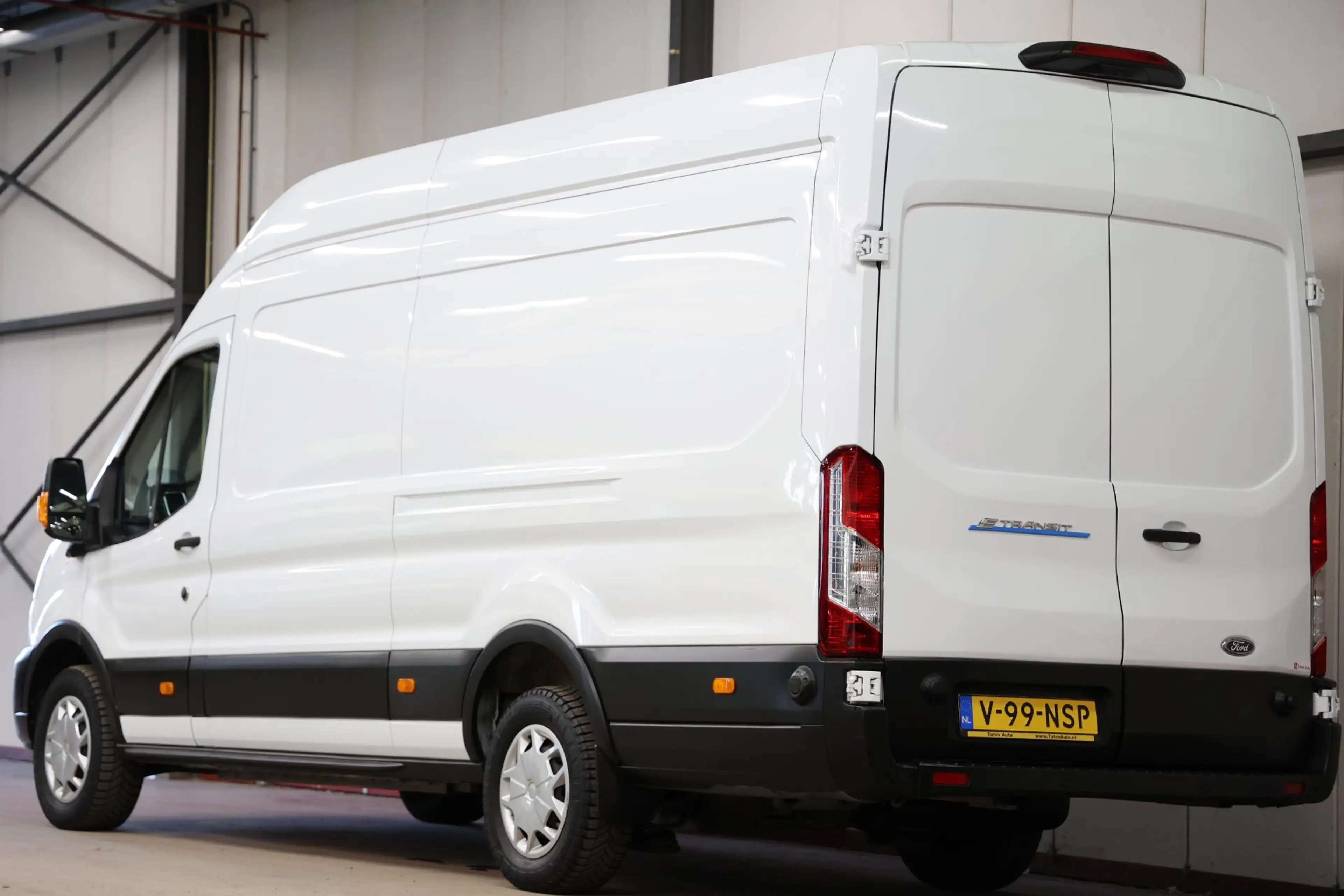 Ford E-Transit 350 L4H3 Trend 68 kWh — photo 7